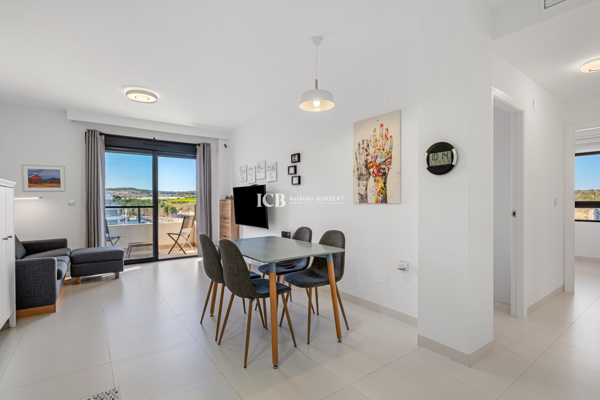 Reventa - Apartamento / piso -
San Miguel de Salinas - Pueblo