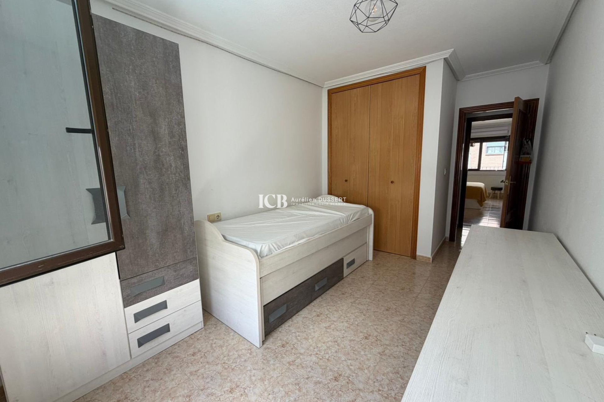 Reventa - Apartamento / piso -
San Miguel de Salinas - Pueblo