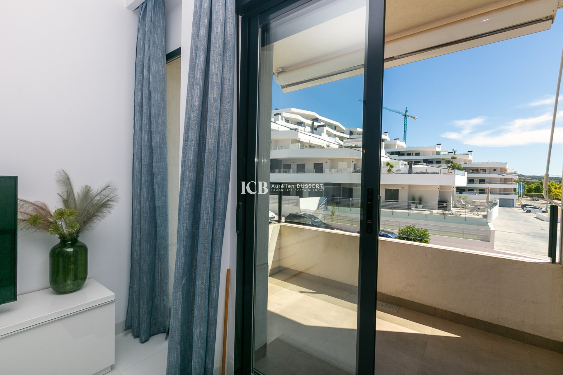 Reventa - Apartamento / piso -
San Miguel de Salinas - Pueblo