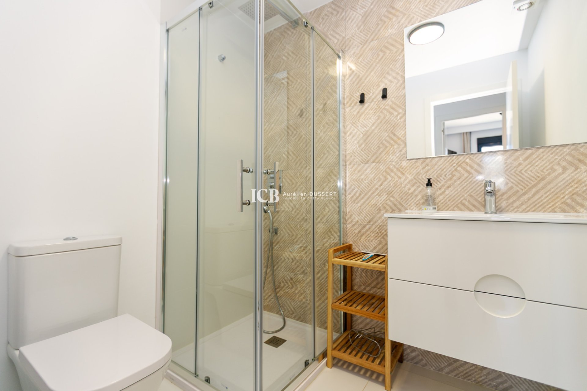 Reventa - Apartamento / piso -
San Miguel de Salinas - Pueblo