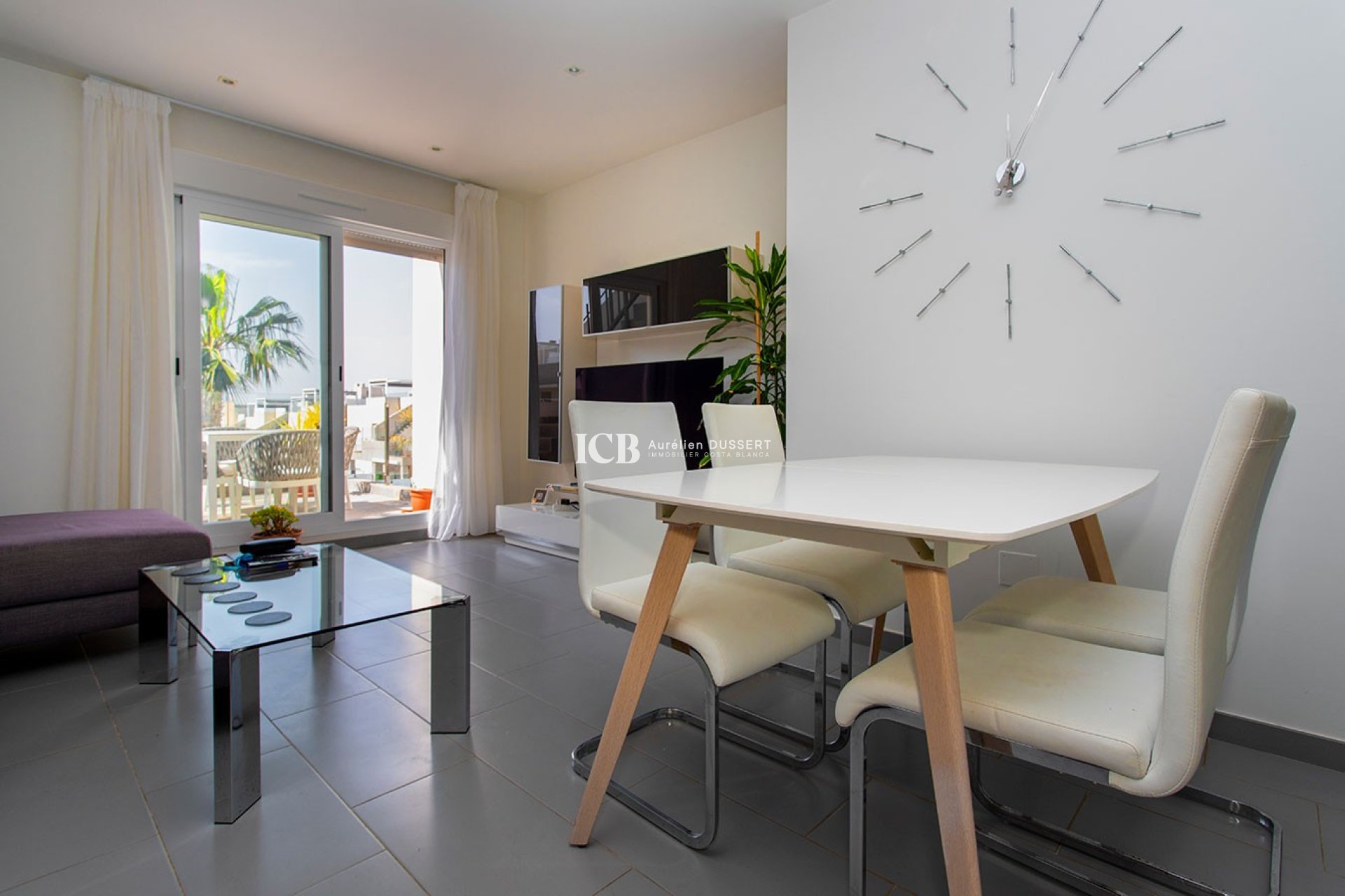 Reventa - Apartamento / piso -
Torrevieja - Aguas Nuevas