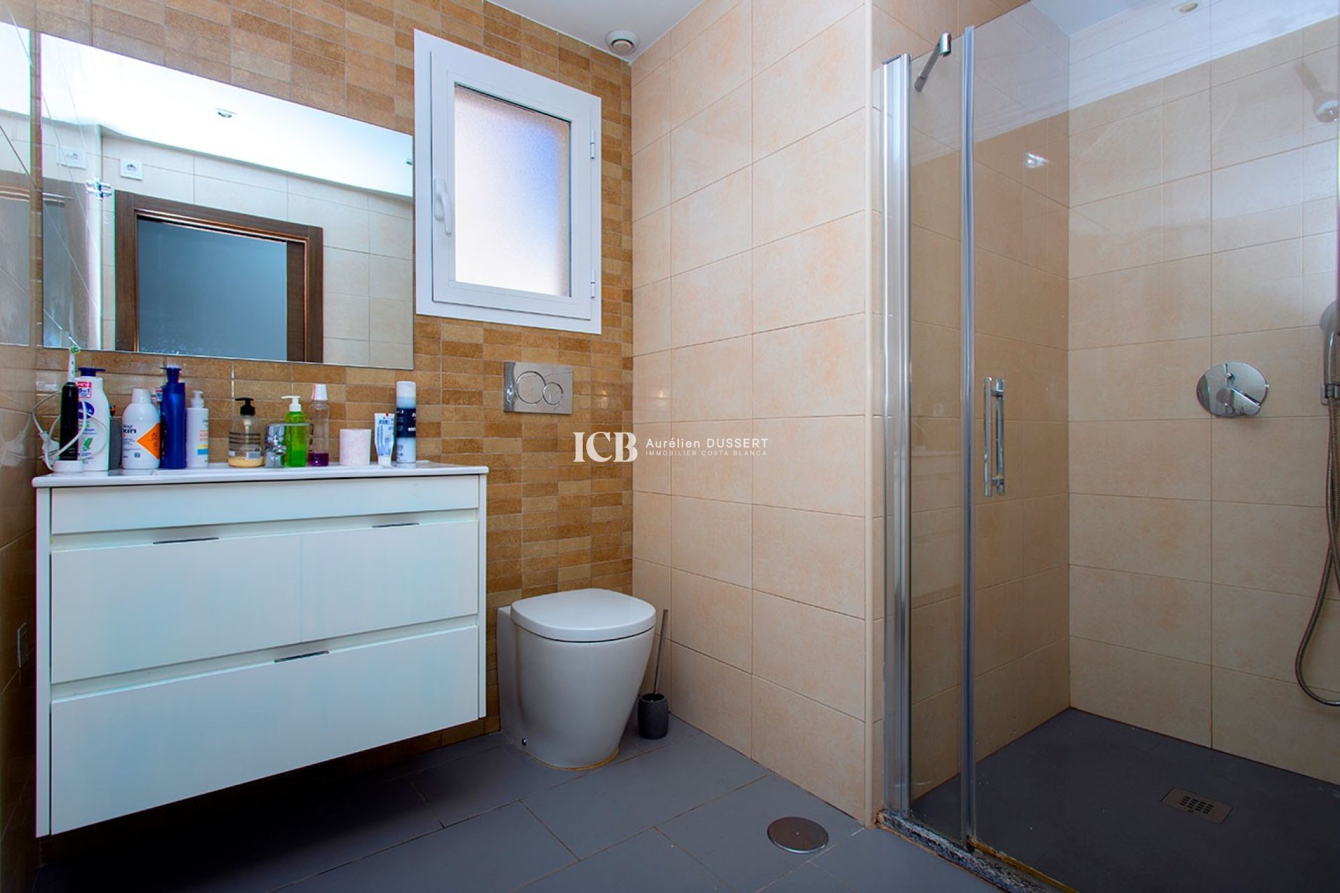 Reventa - Apartamento / piso -
Torrevieja - Aguas Nuevas