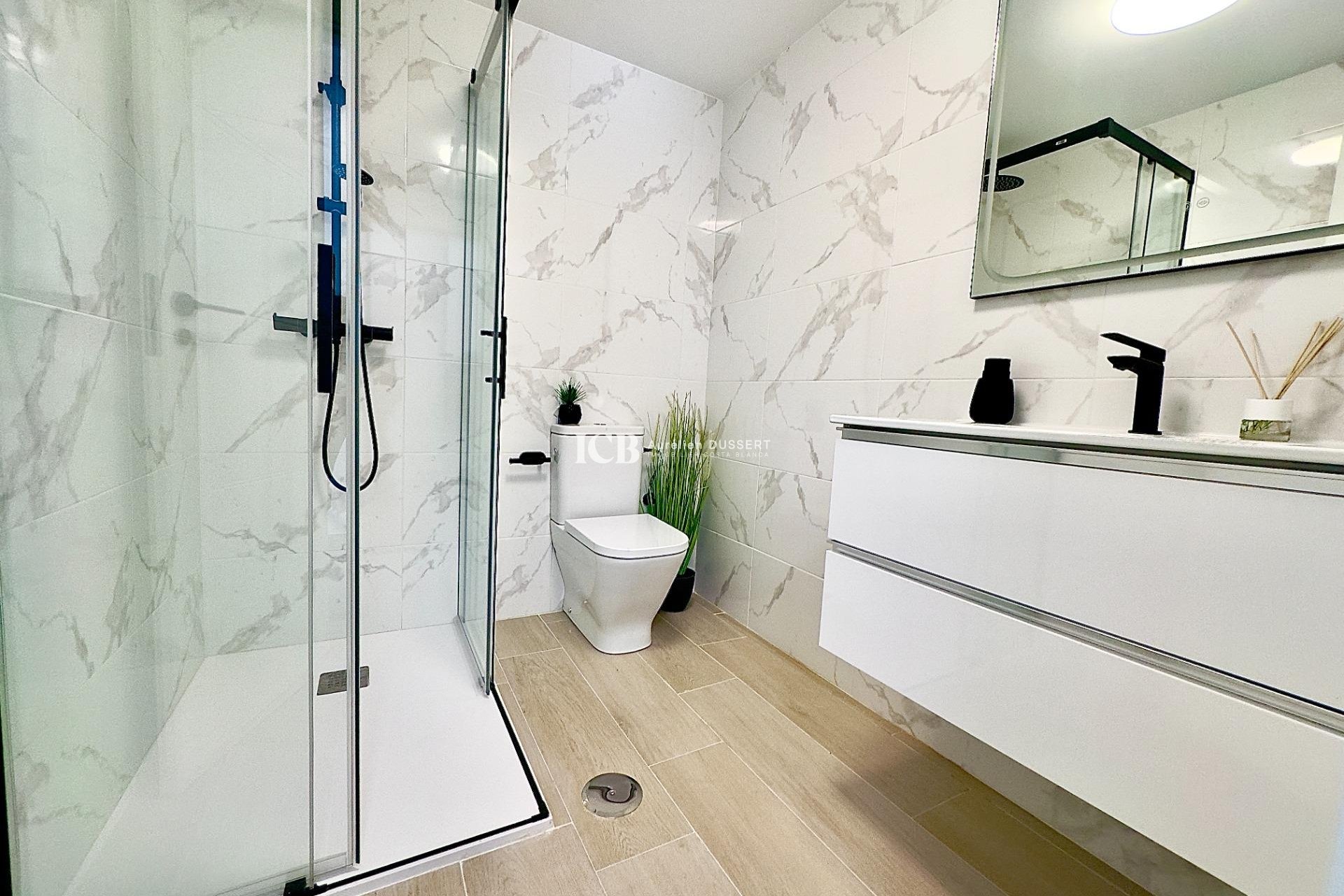 Reventa - Apartamento / piso -
Torrevieja - Cabo cervera