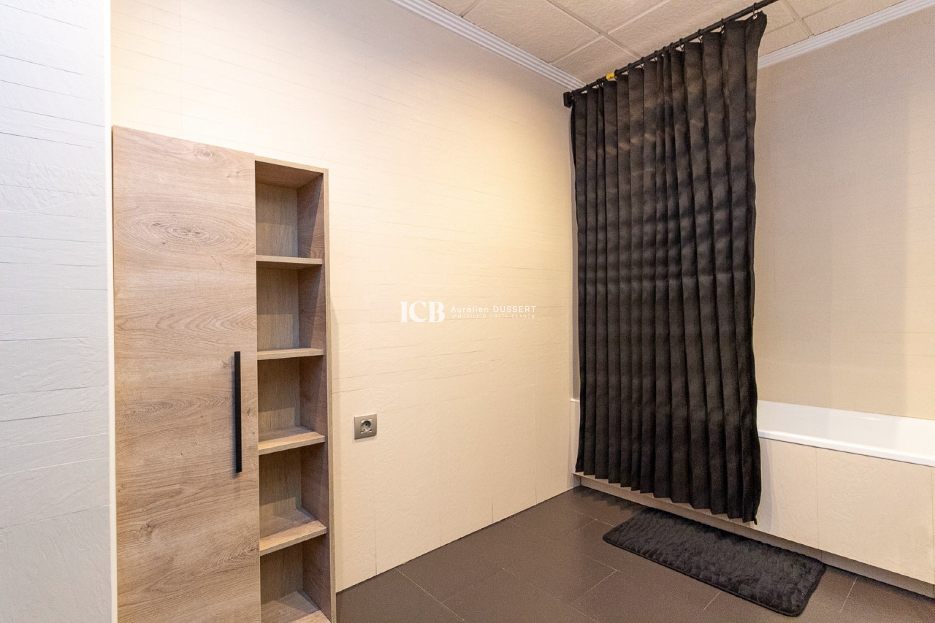 Reventa - Apartamento / piso -
Torrevieja - Centro