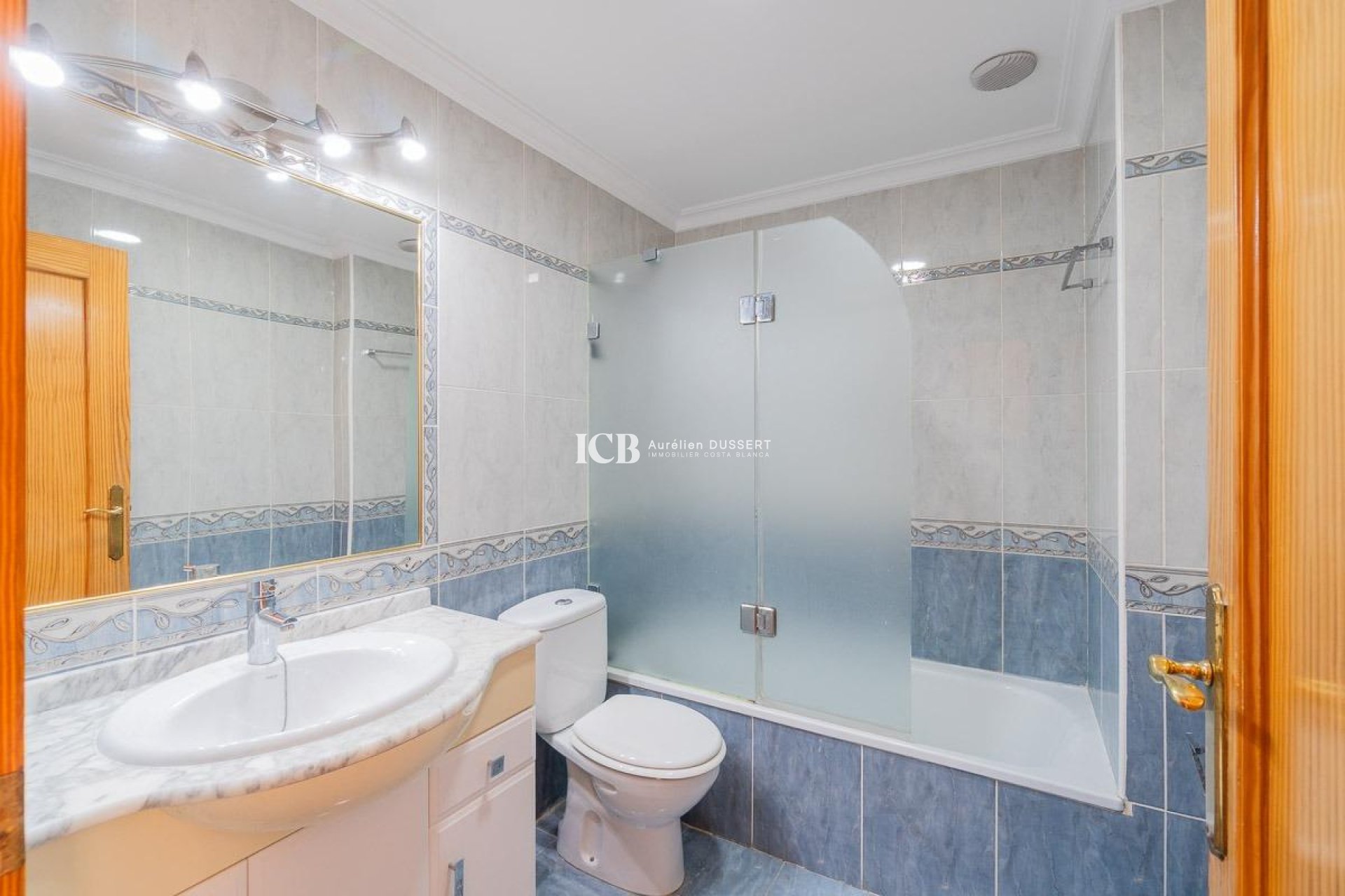 Reventa - Apartamento / piso -
Torrevieja - Centro