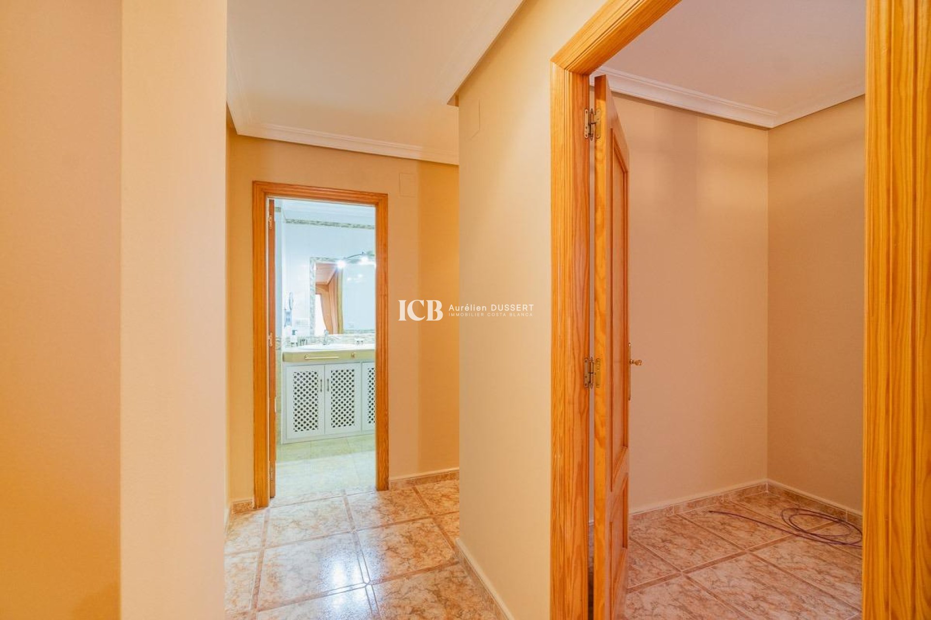 Reventa - Apartamento / piso -
Torrevieja - Centro