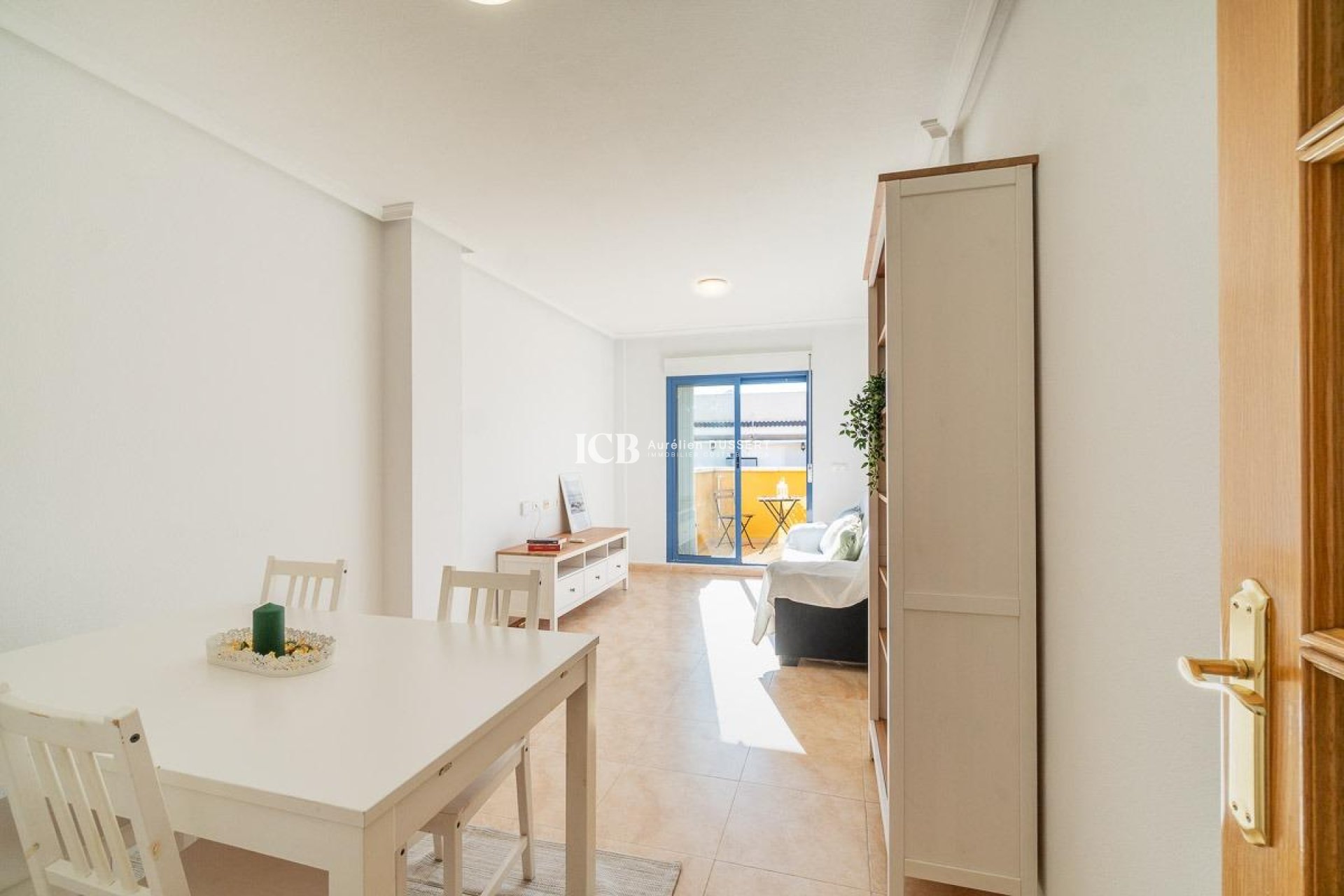 Reventa - Apartamento / piso -
Torrevieja - Centro