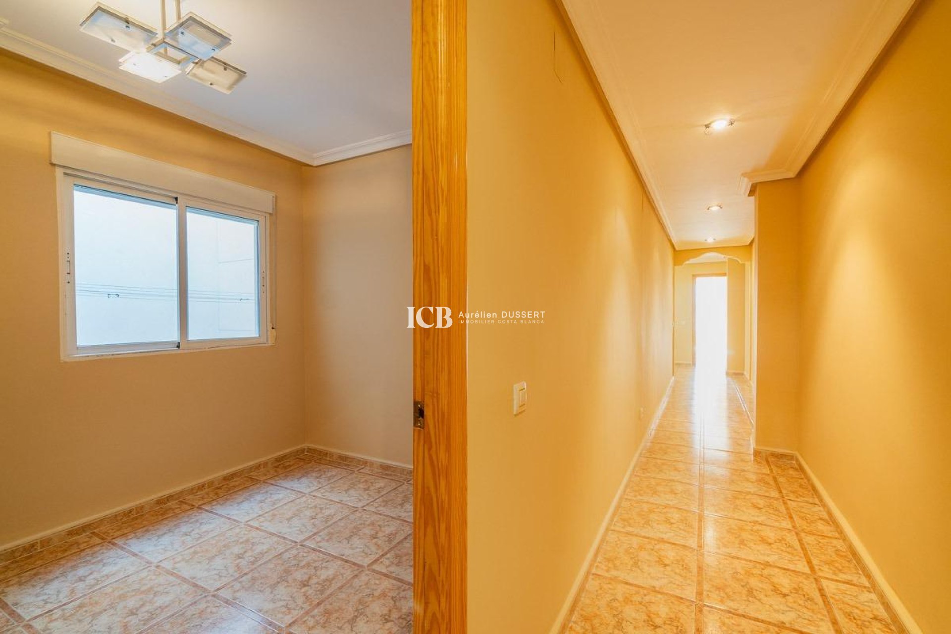 Reventa - Apartamento / piso -
Torrevieja - Centro