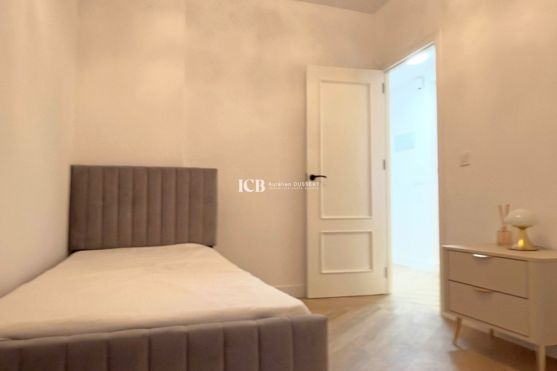 Reventa - Apartamento / piso -
Torrevieja - Centro