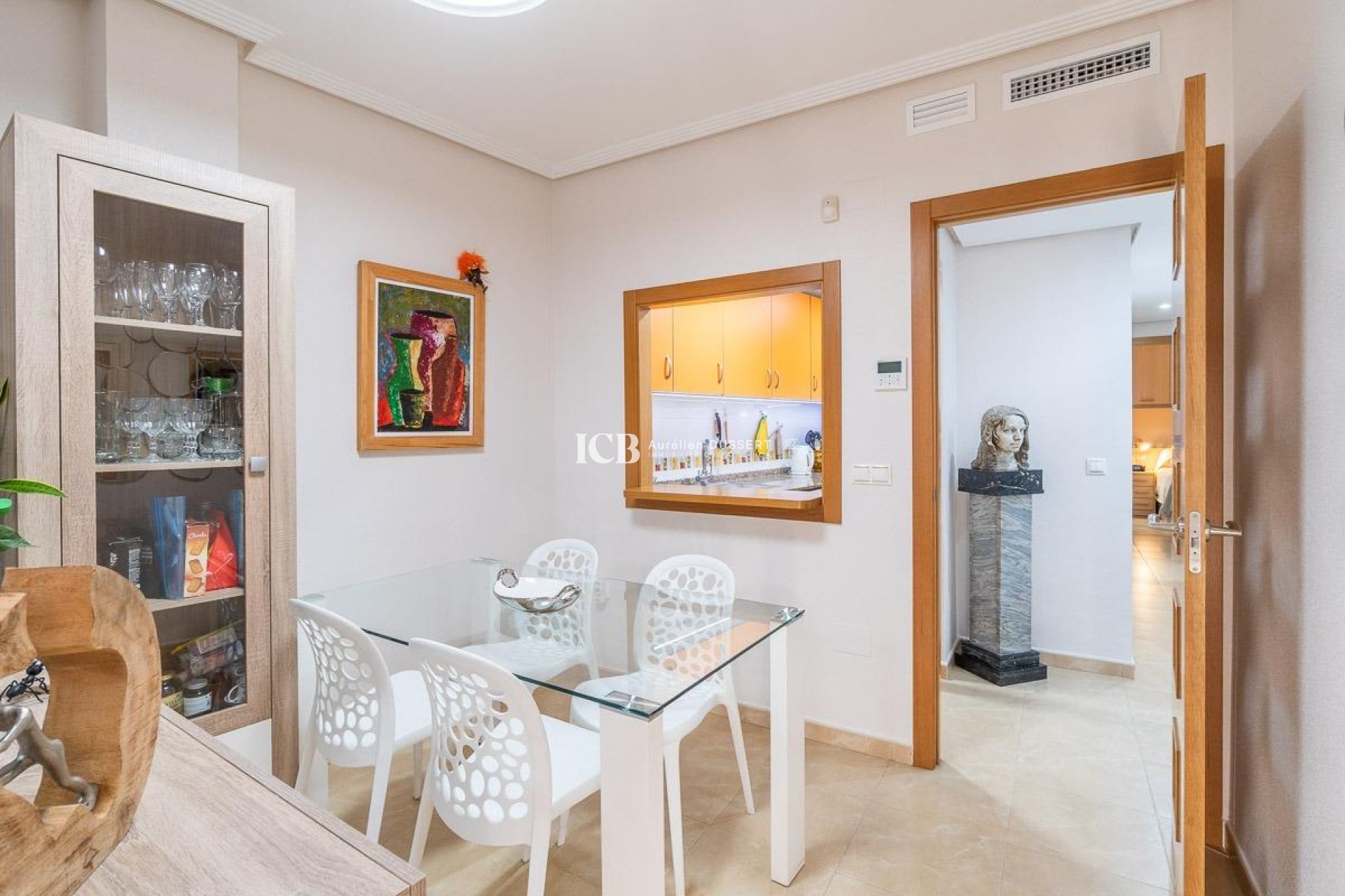 Reventa - Apartamento / piso -
Torrevieja - Centro