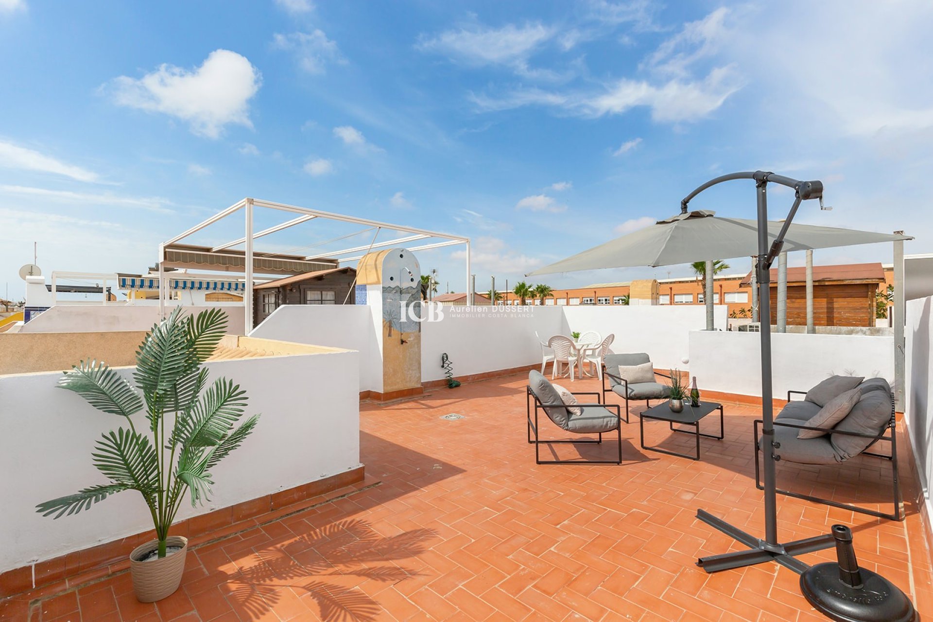 Reventa - Apartamento / piso -
Torrevieja - La Siesta - El Salado -  Torreta