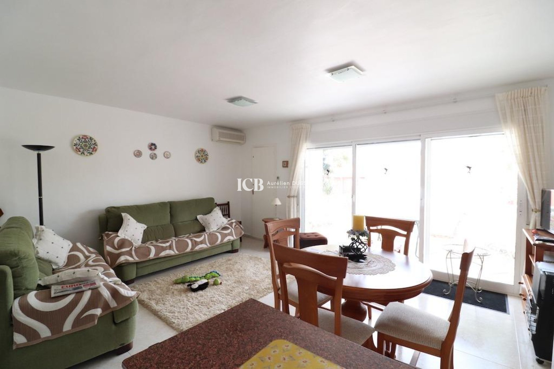 Reventa - Apartamento / piso -
Torrevieja - Lago jardin