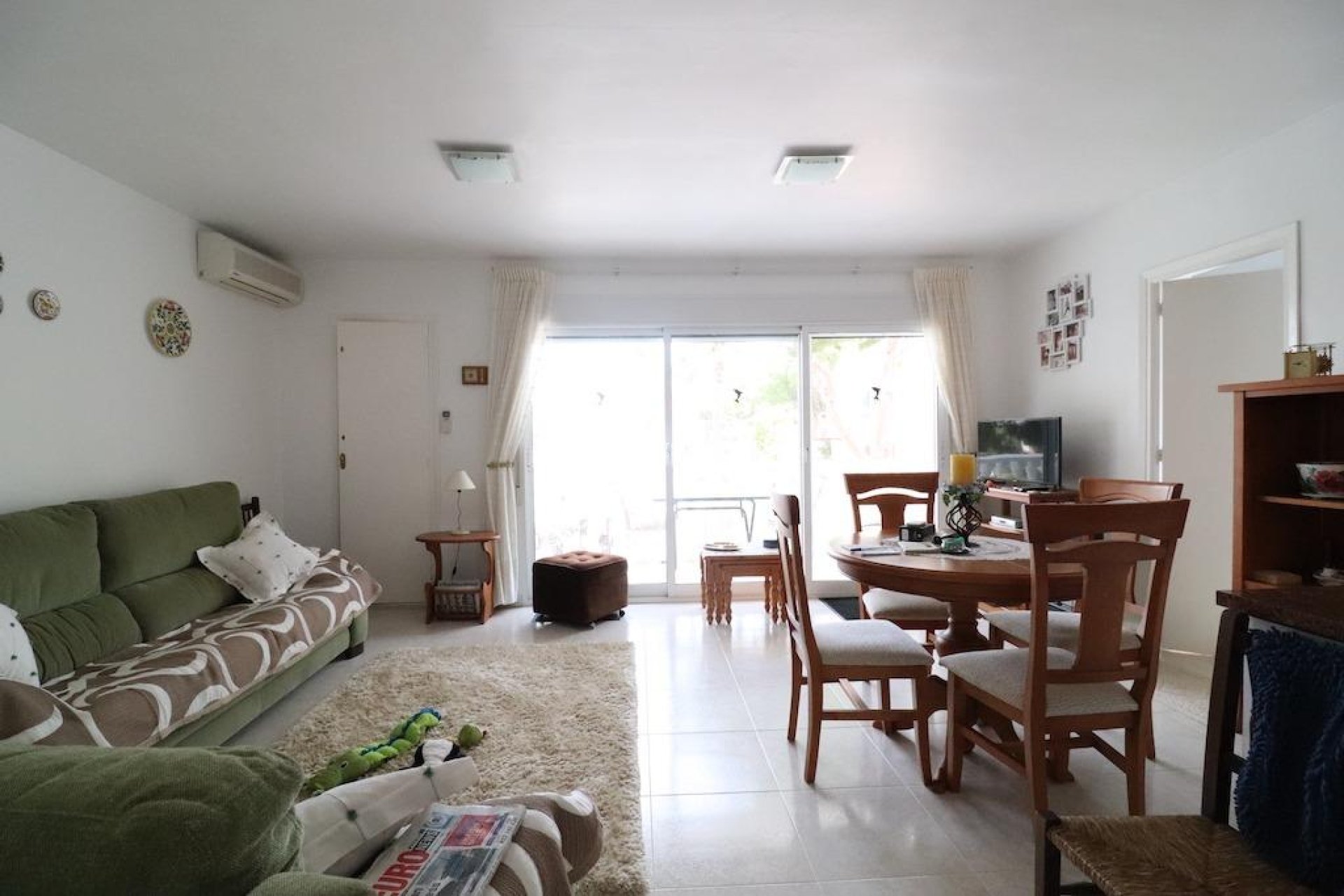 Reventa - Apartamento / piso -
Torrevieja - Lago jardin