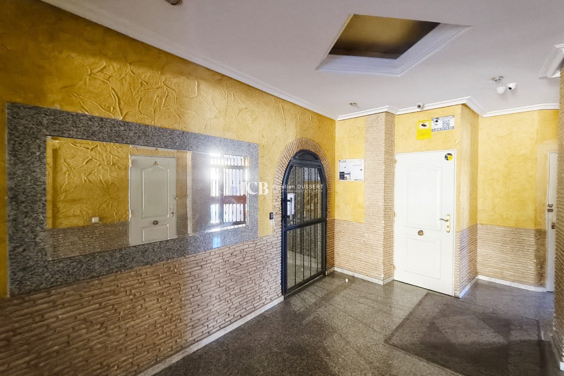 Reventa - Apartamento / piso -
Torrevieja - Torrevieja Centro