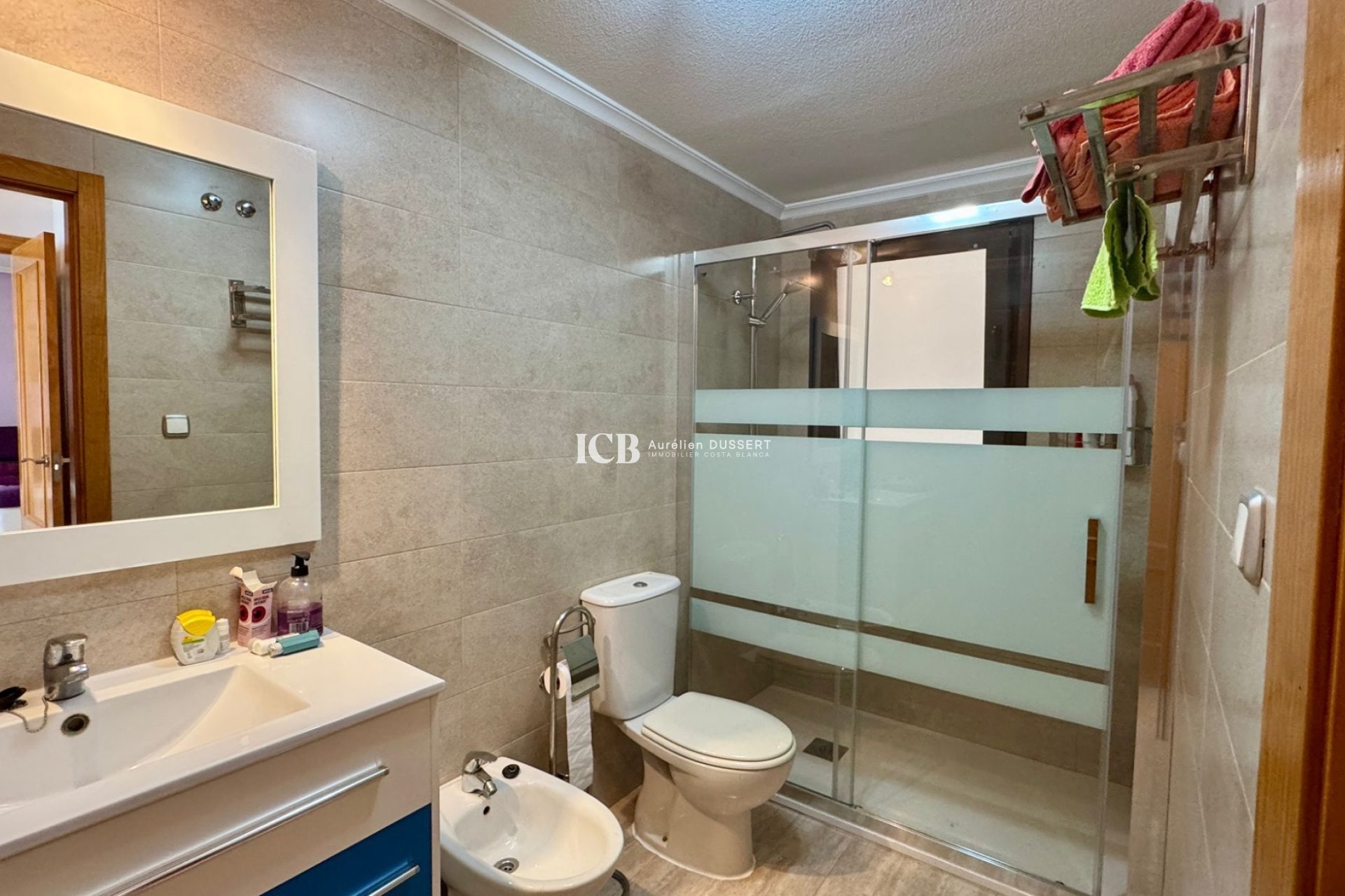 Reventa - Apartamento / piso -
Torrevieja - Torrevieja*