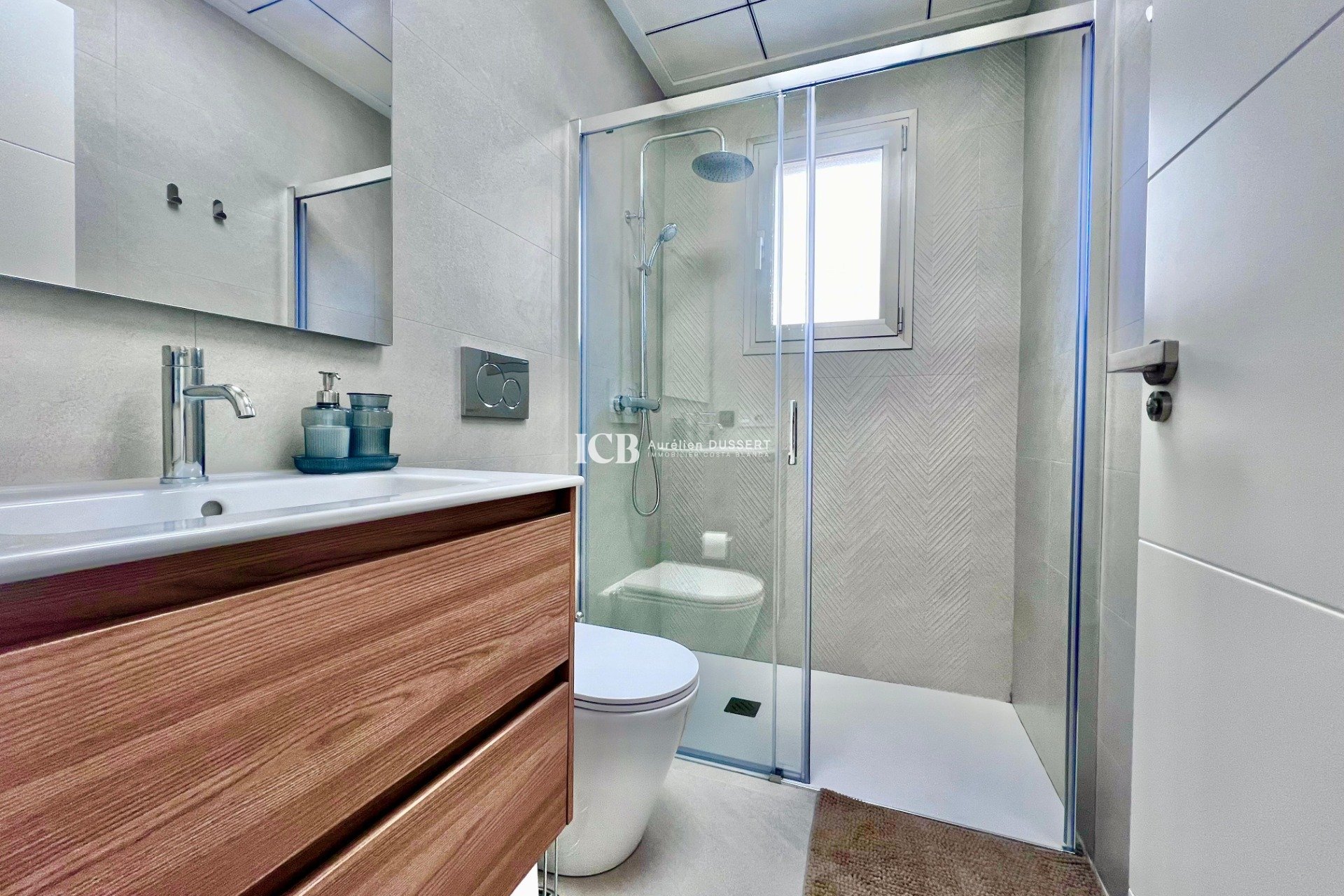 Reventa - Apartamento / piso -
Torrevieja - torrevieja