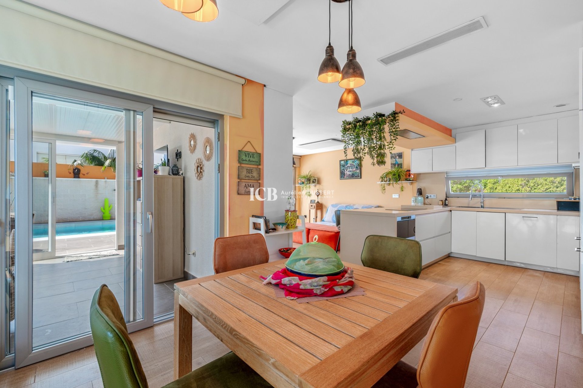 Reventa - Casa independiente -
Benijofar