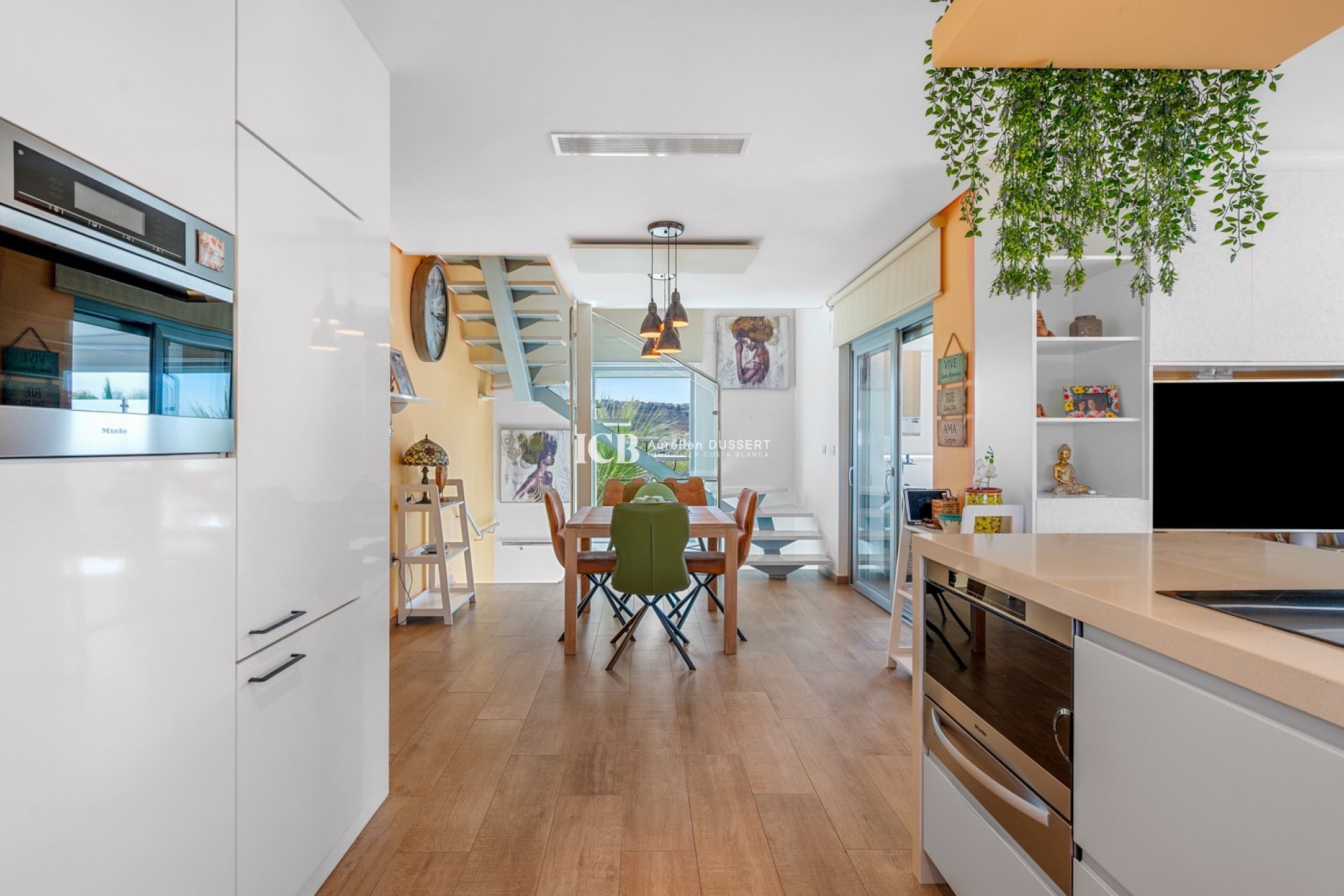 Reventa - Casa independiente -
Benijofar