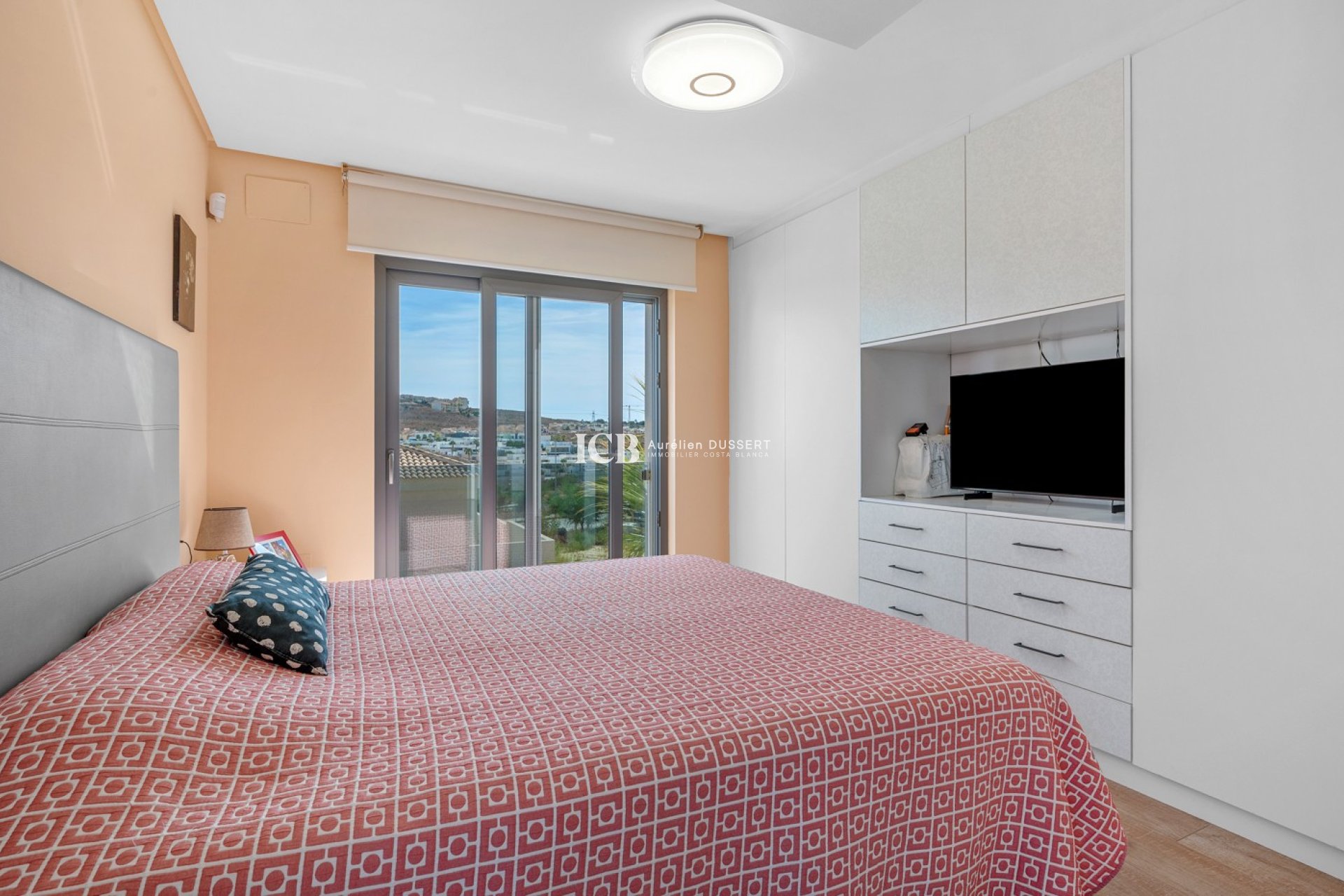 Reventa - Casa independiente -
Benijofar