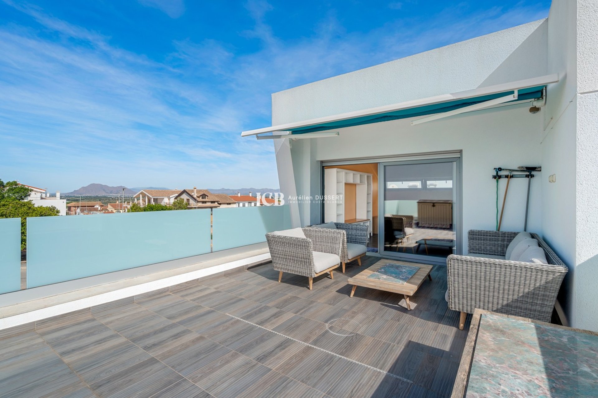 Reventa - Casa independiente -
Benijofar