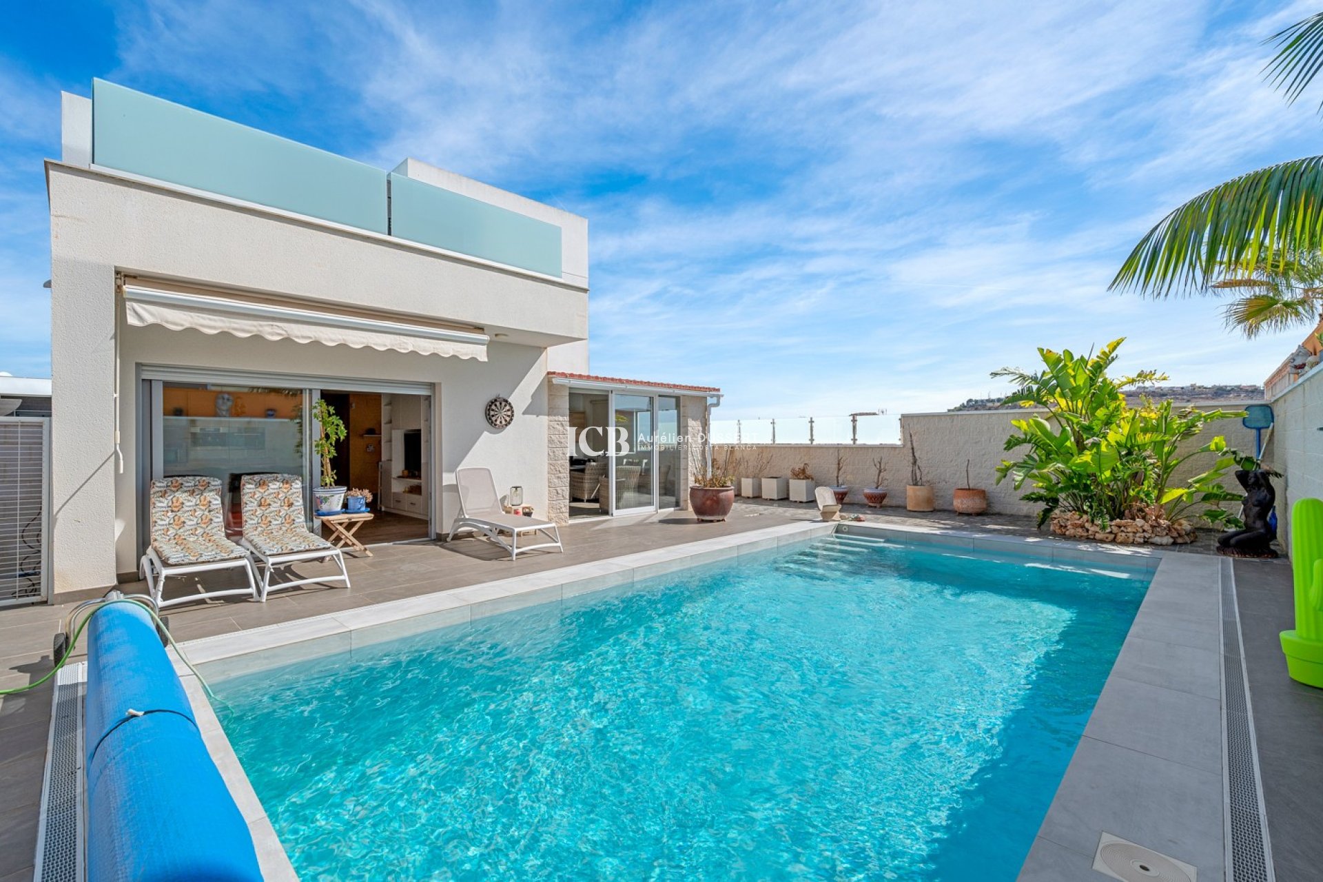 Reventa - Casa independiente -
Benijofar