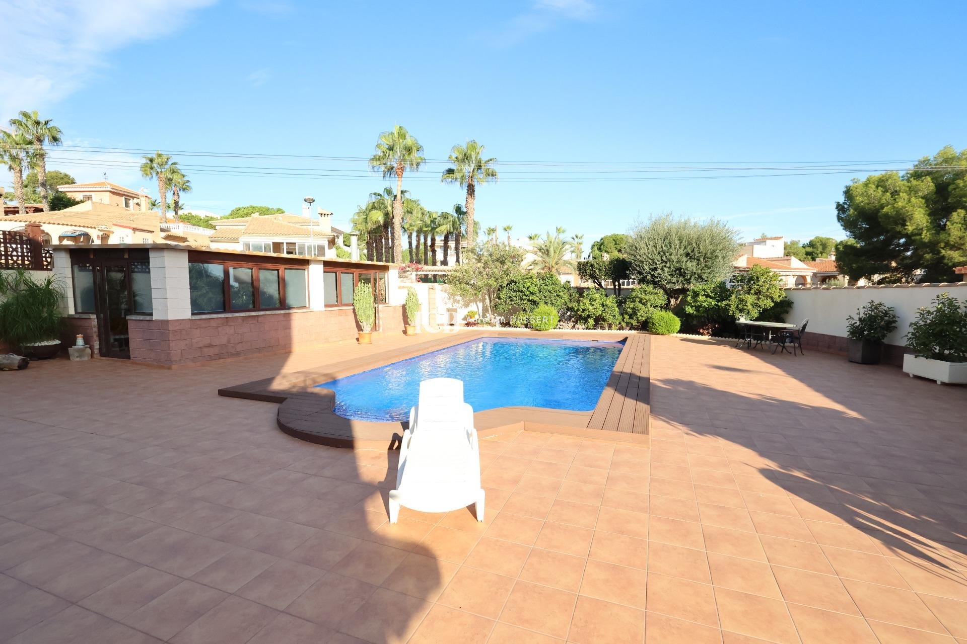Reventa - Casa independiente -
Los Balcones - Torrevieja