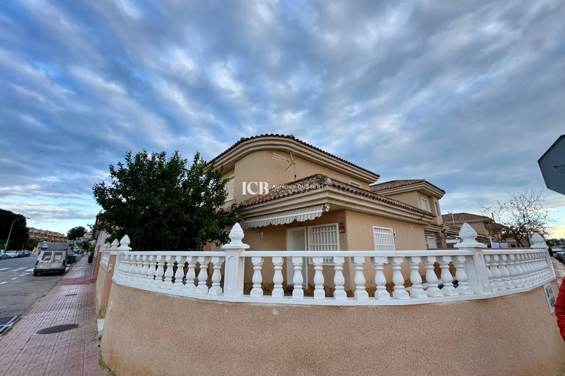 Reventa - Casa independiente -
Los Balcones - Torrevieja