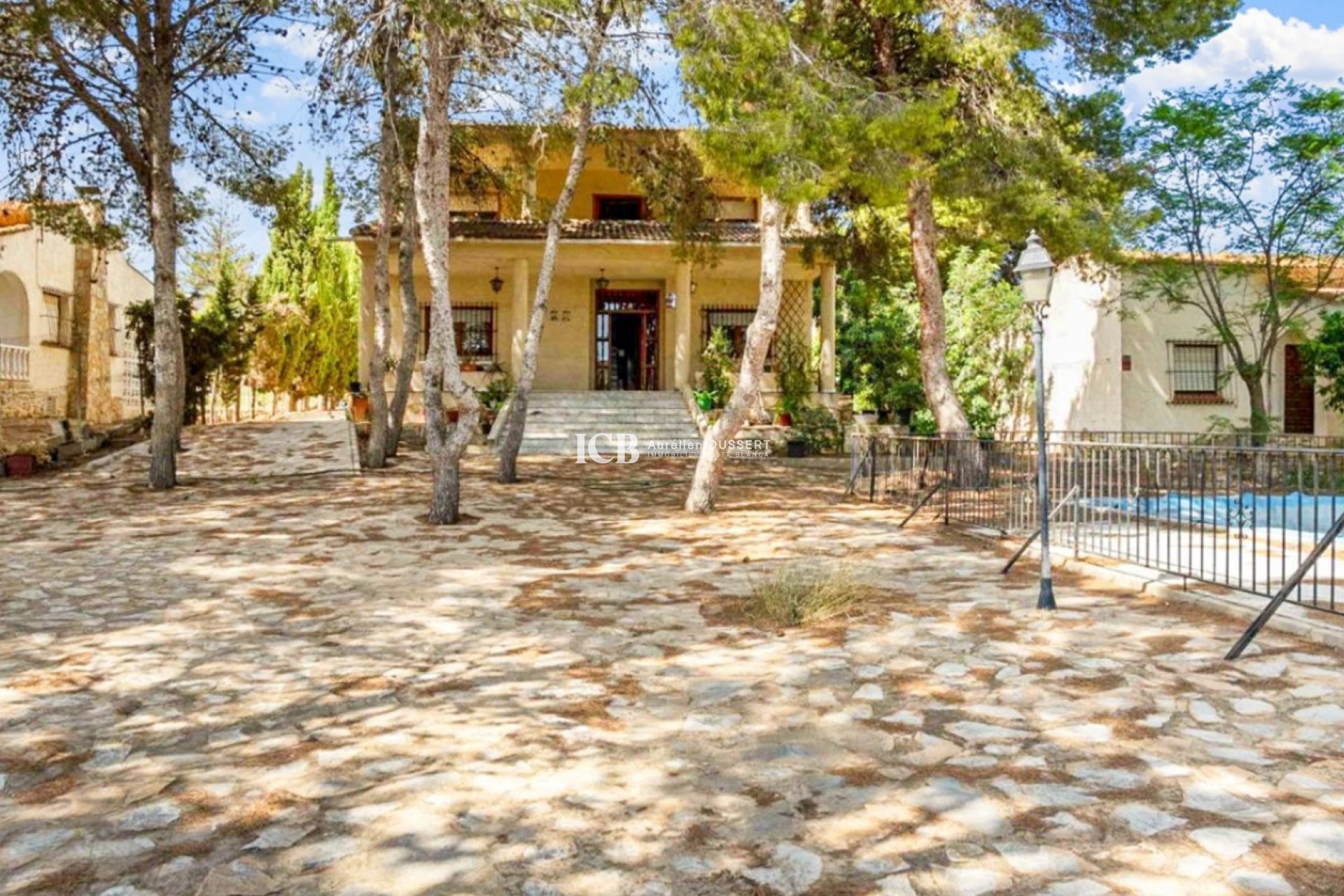 Reventa - Casa independiente -
Los Balcones - Torrevieja