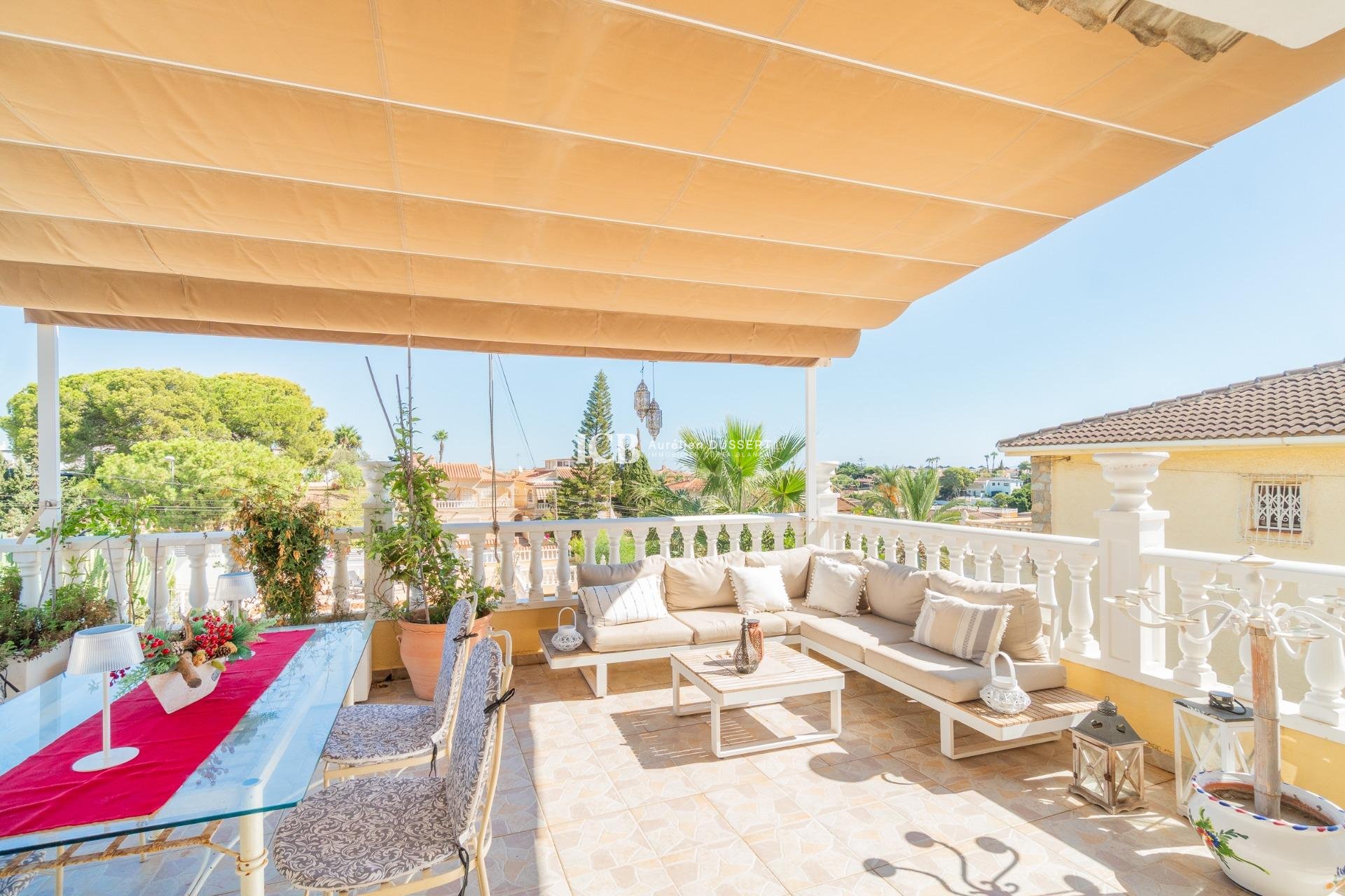 Reventa - Casa independiente -
Los Balcones - Torrevieja