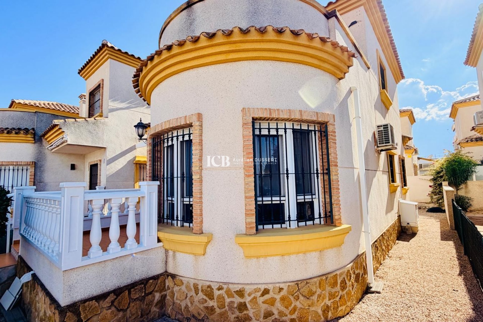 Reventa - Casa independiente -
Los Montesinos - La Herrada