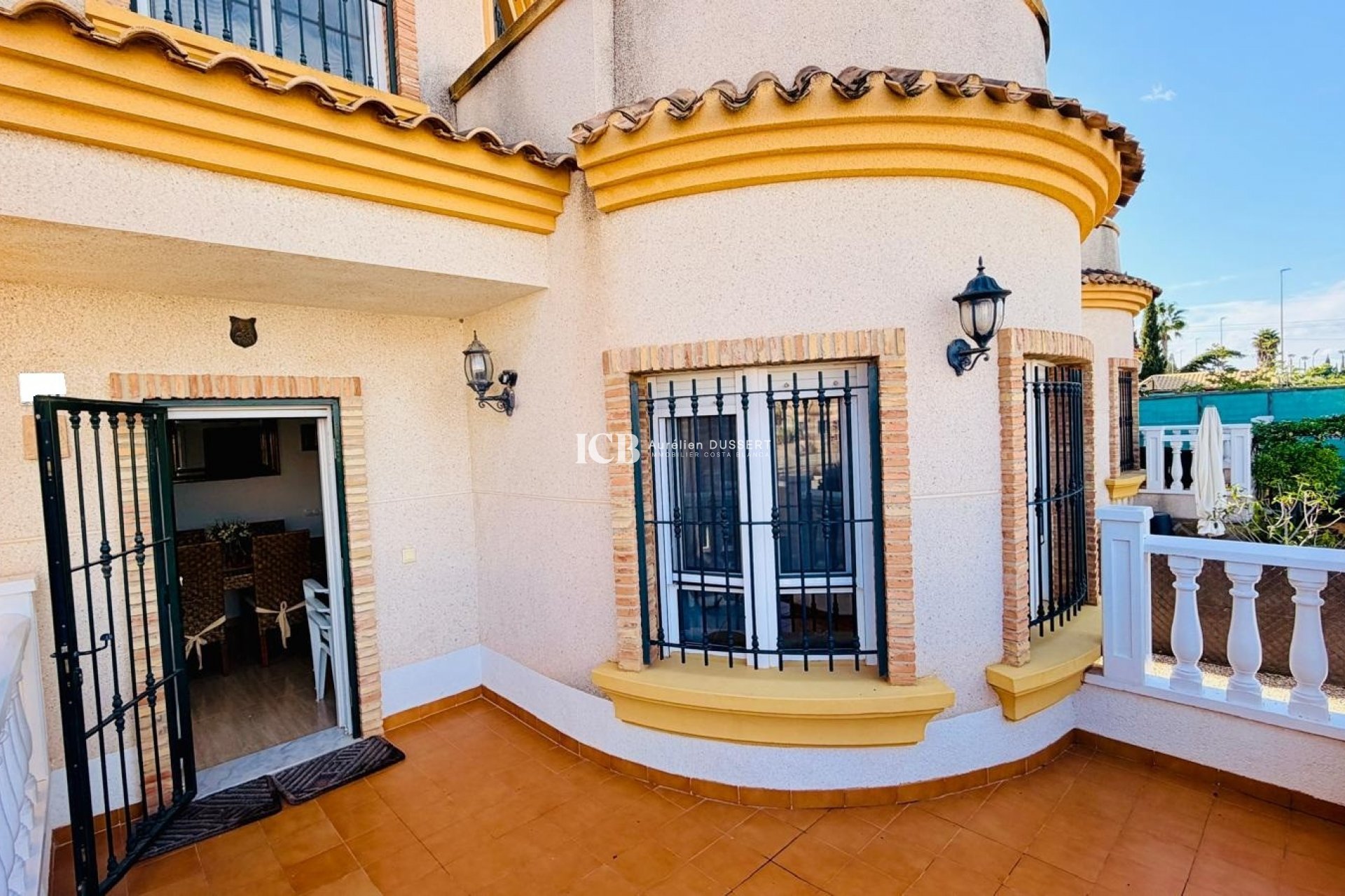 Reventa - Casa independiente -
Los Montesinos - La Herrada