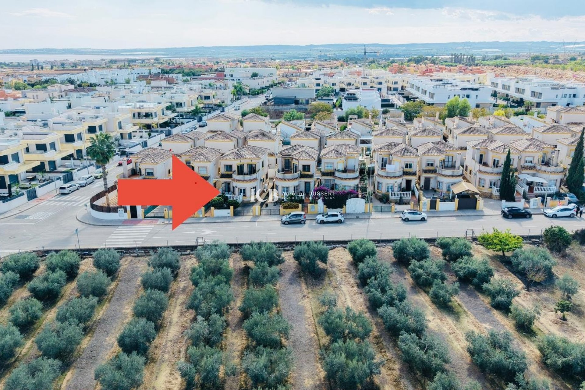 Reventa - Casa independiente -
Los Montesinos - La Herrada