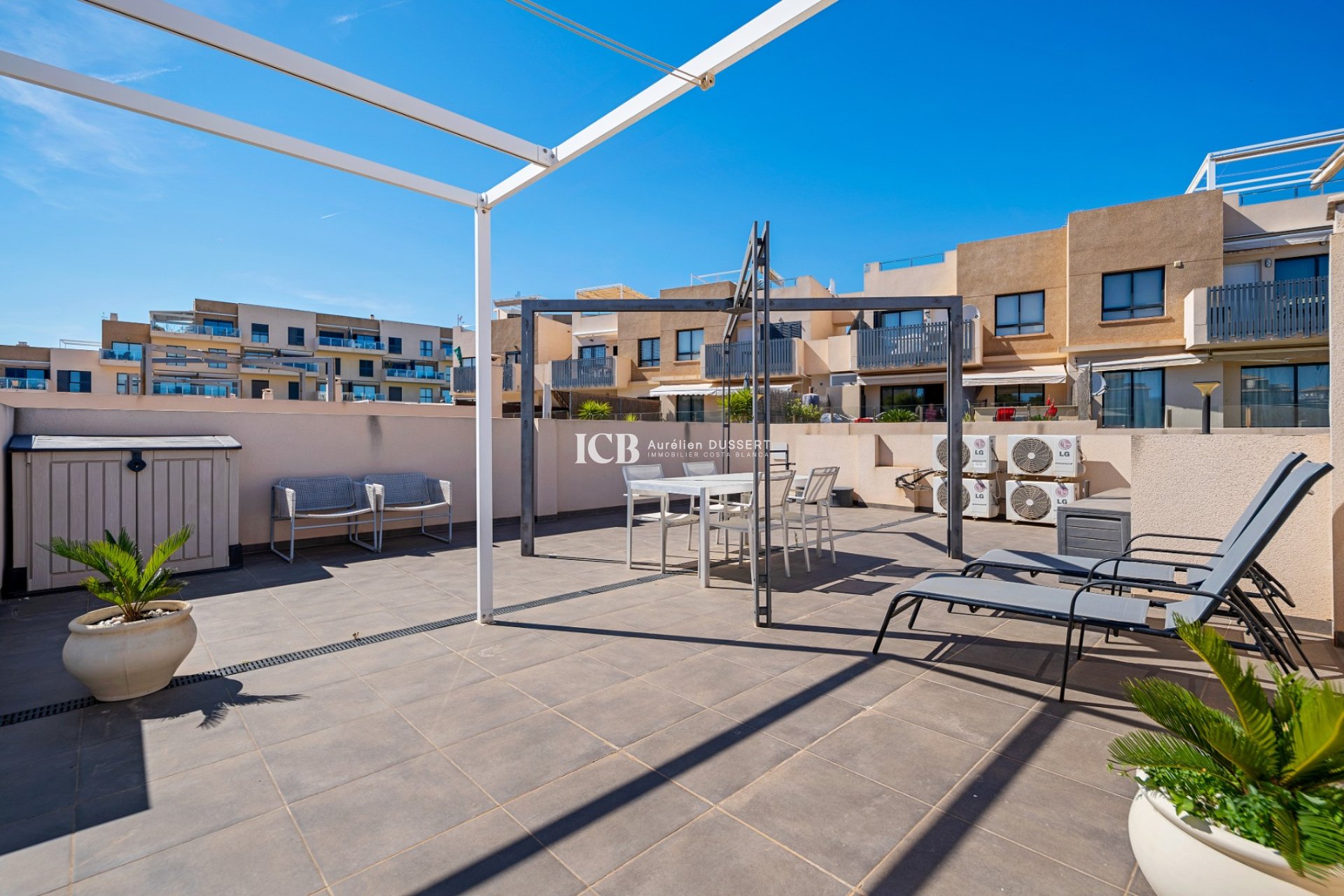 Reventa - Casa independiente -
Orihuela Costa - La Zenia