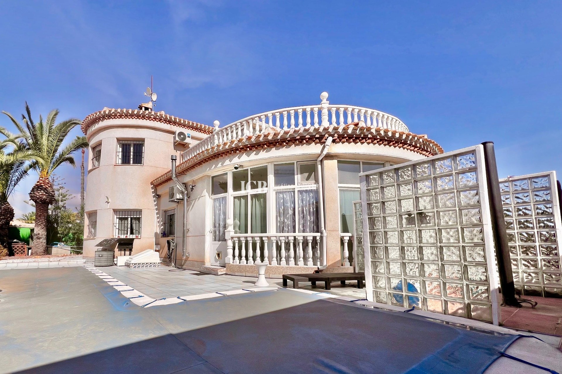 Reventa - Casa independiente -
Orihuela Costa - La Zenia