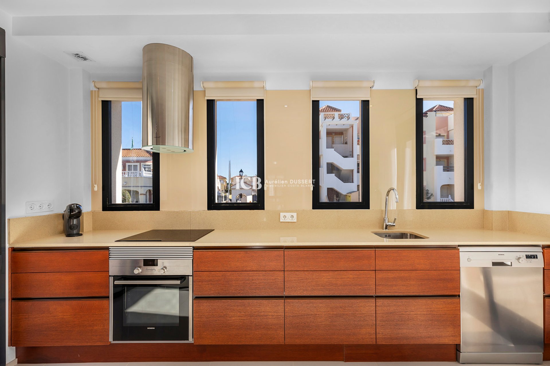 Reventa - Casa independiente -
Orihuela Costa - La Zenia