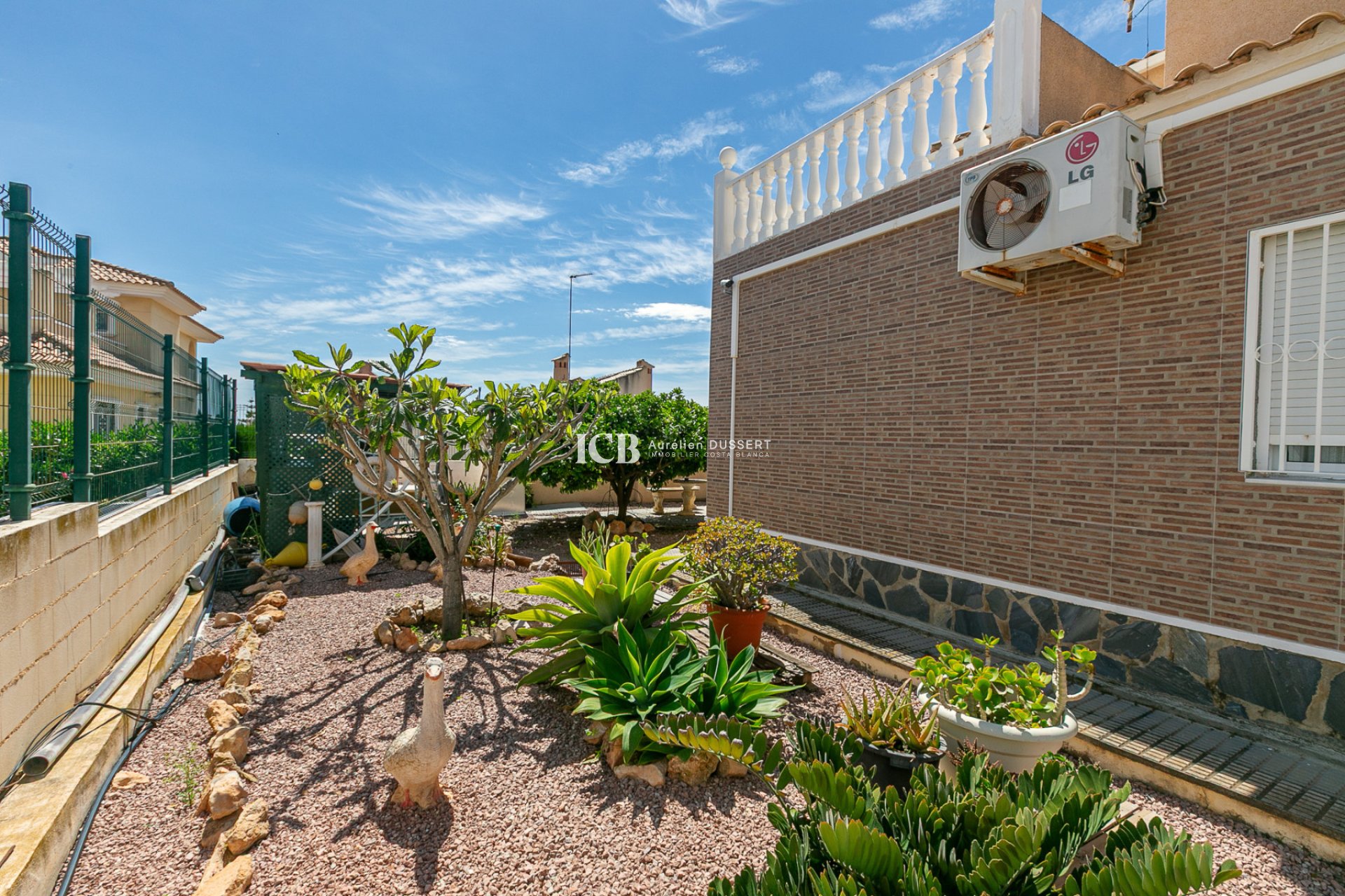 Reventa - Casa independiente -
Orihuela Costa - La Zenia