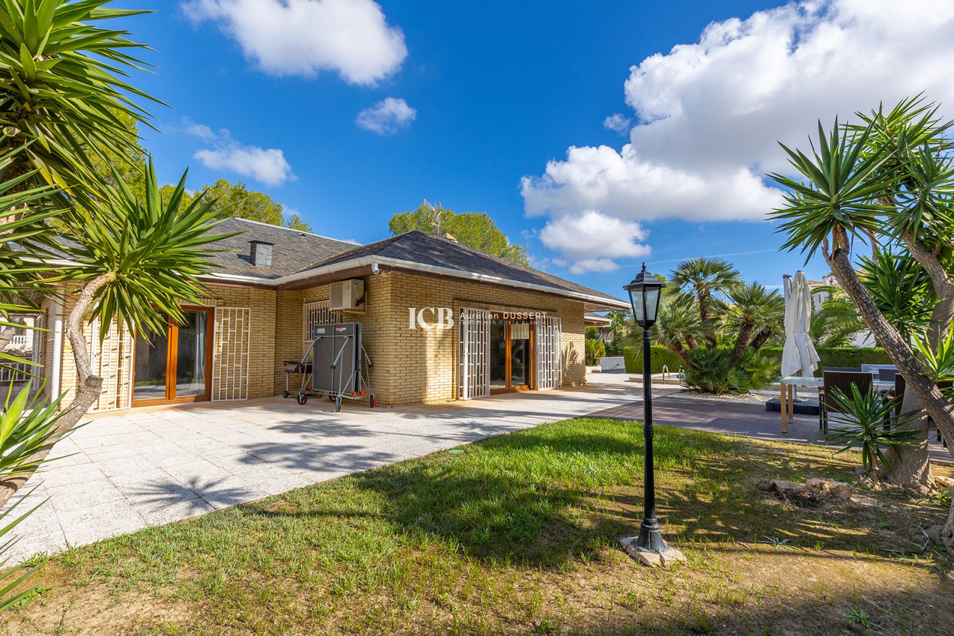 Reventa - Casa independiente -
Orihuela Costa - Las Filipinas