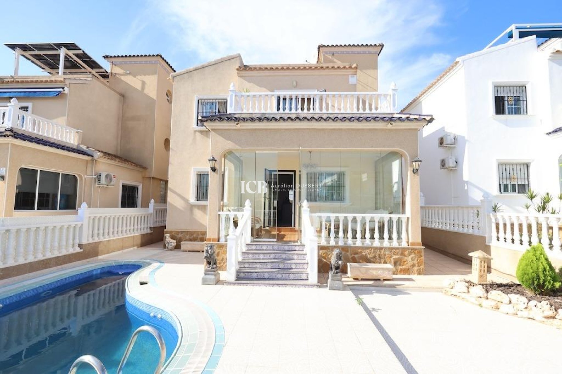 Reventa - Casa independiente -
Orihuela Costa - Las Filipinas