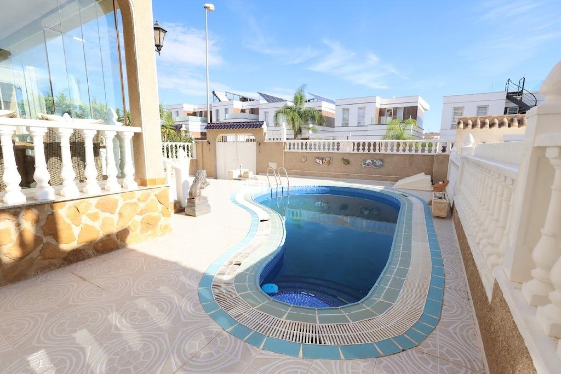 Reventa - Casa independiente -
Orihuela Costa - Las Filipinas