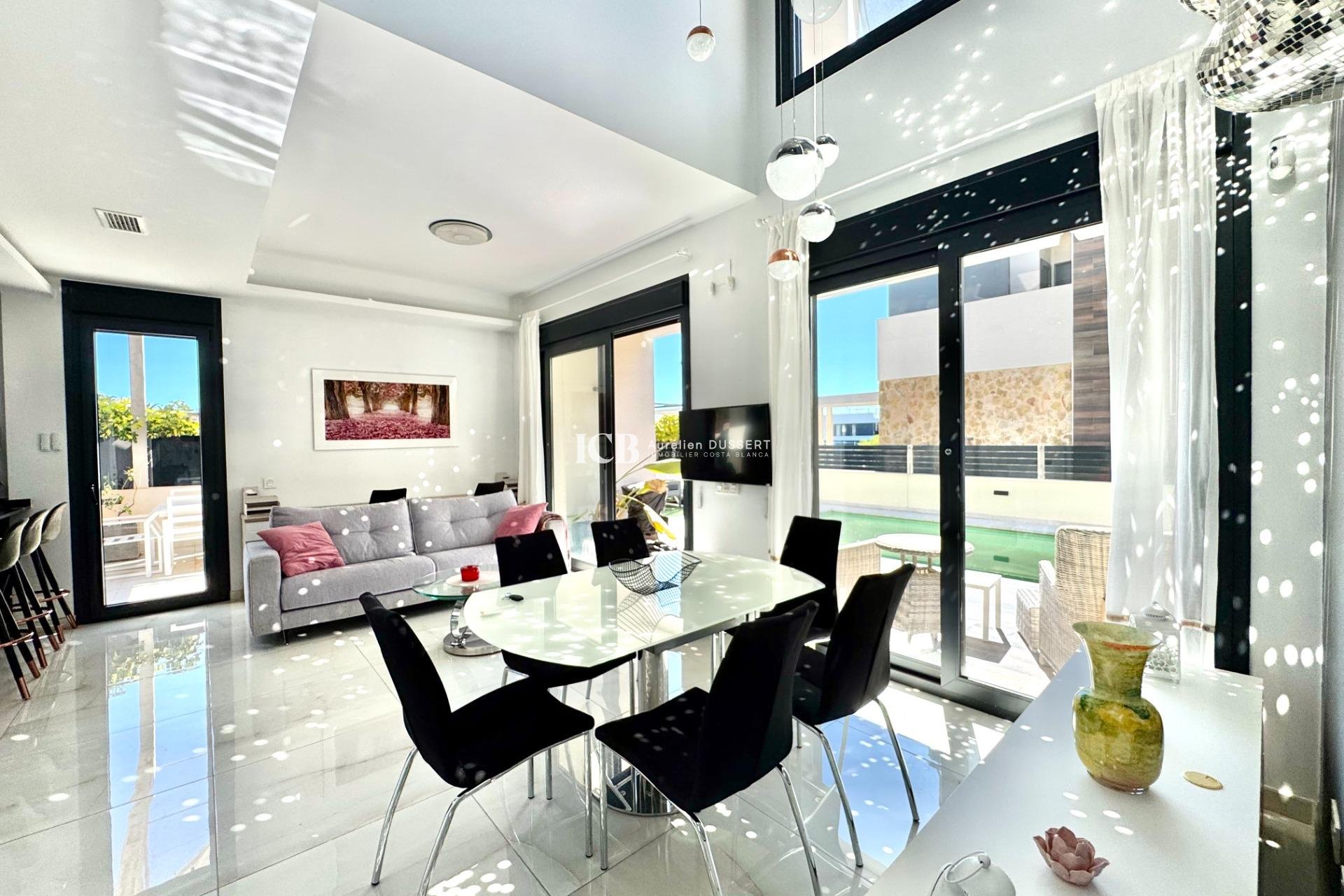 Reventa - Casa independiente -
Orihuela Costa - Lomas de Cabo Roig