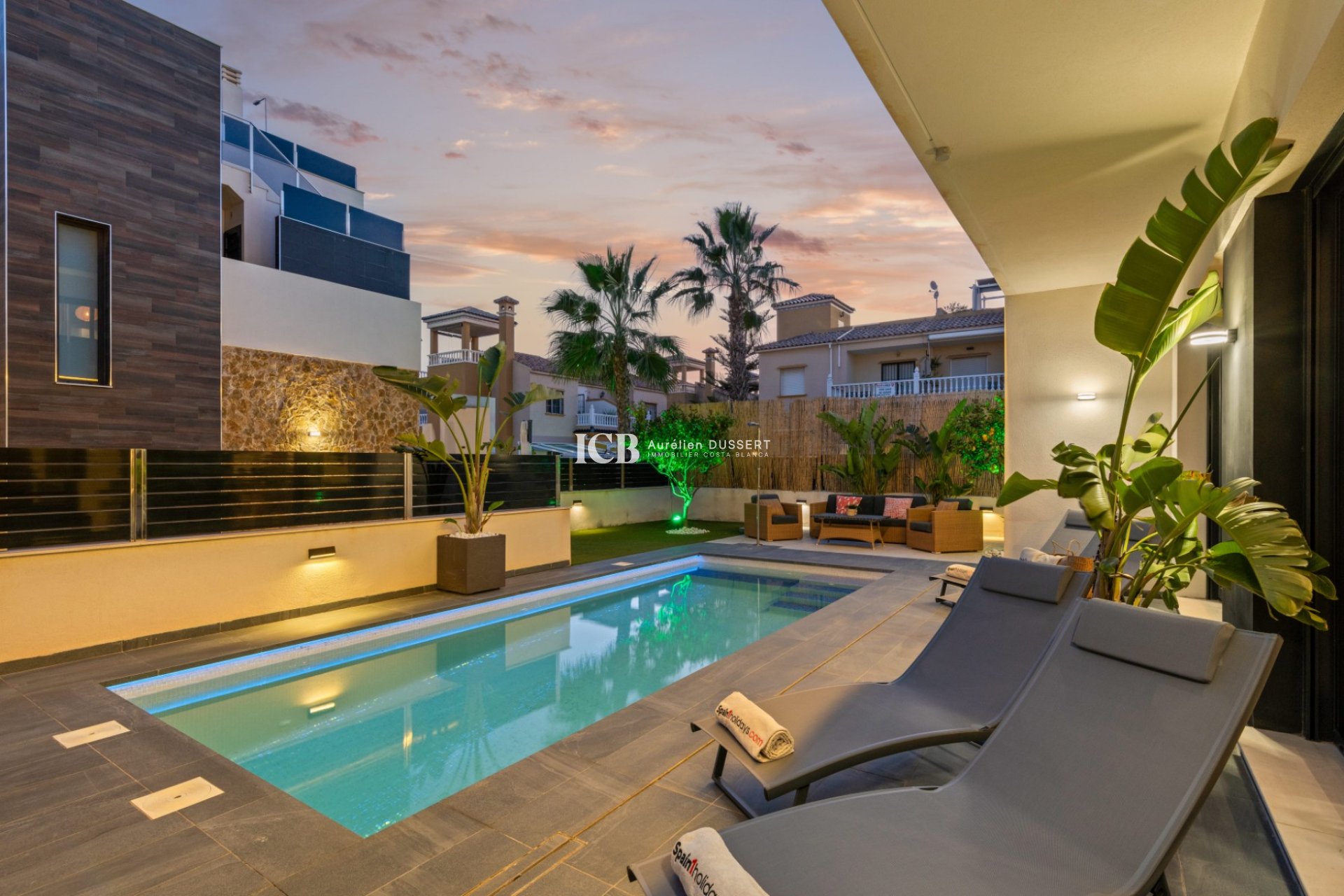 Reventa - Casa independiente -
Orihuela Costa - Lomas de Campoamor