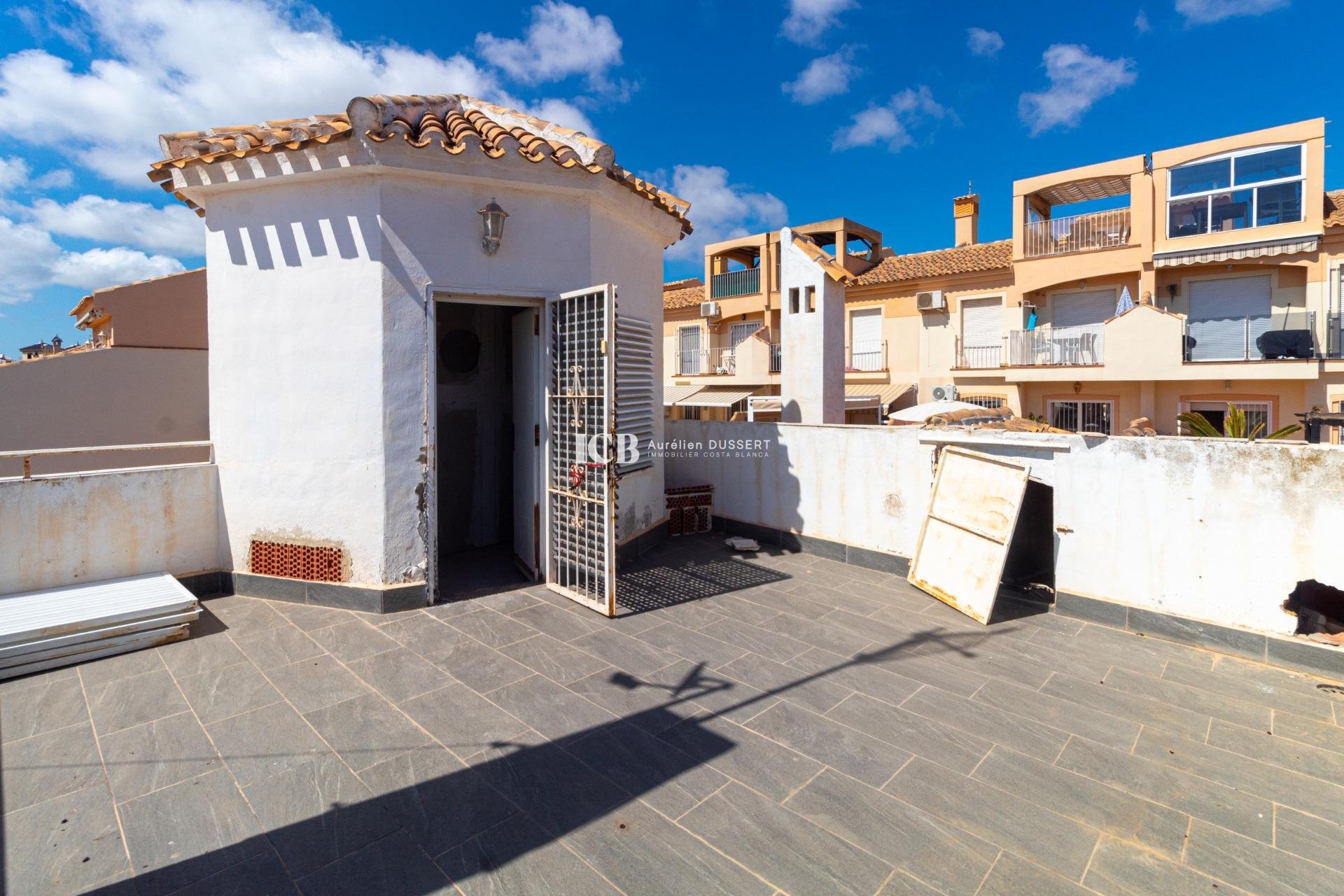 Reventa - Casa independiente -
Orihuela Costa - Los Almendros-La Florida