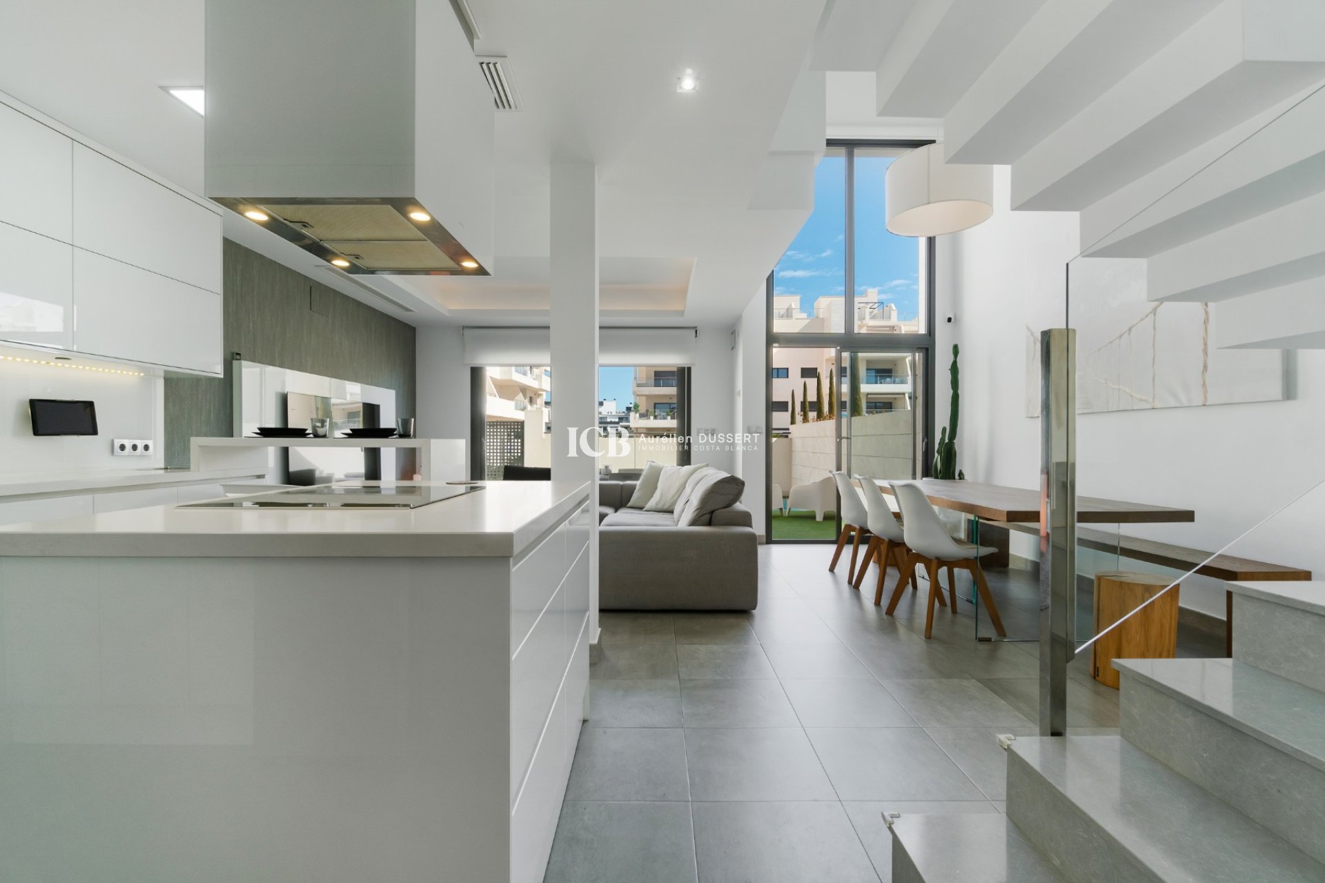 Reventa - Casa independiente -
Orihuela Costa - Los Dolses