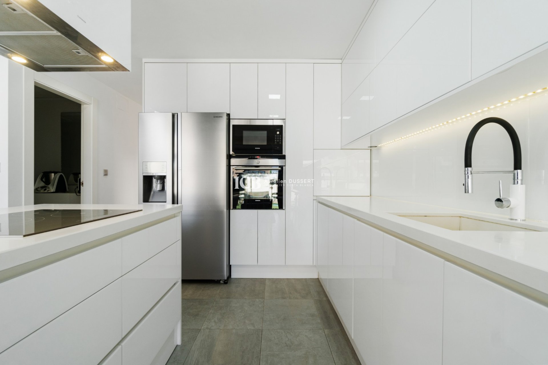 Reventa - Casa independiente -
Orihuela Costa - Los Dolses