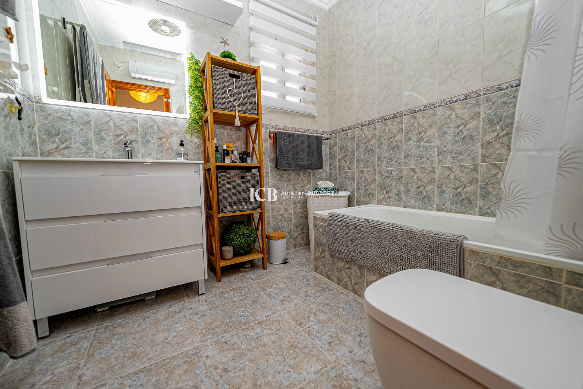 Reventa - Casa independiente -
Orihuela Costa - Montegolf