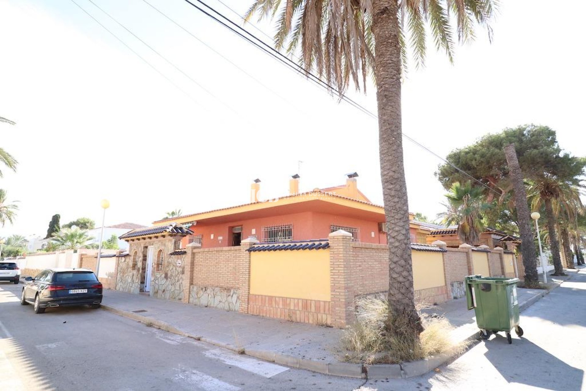 Reventa - Casa independiente -
Orihuela Costa - MUY CERCA DE LA PLAYA