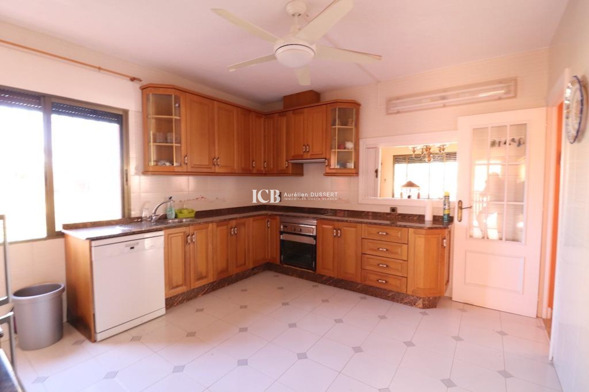 Reventa - Casa independiente -
Orihuela Costa - MUY CERCA DE LA PLAYA