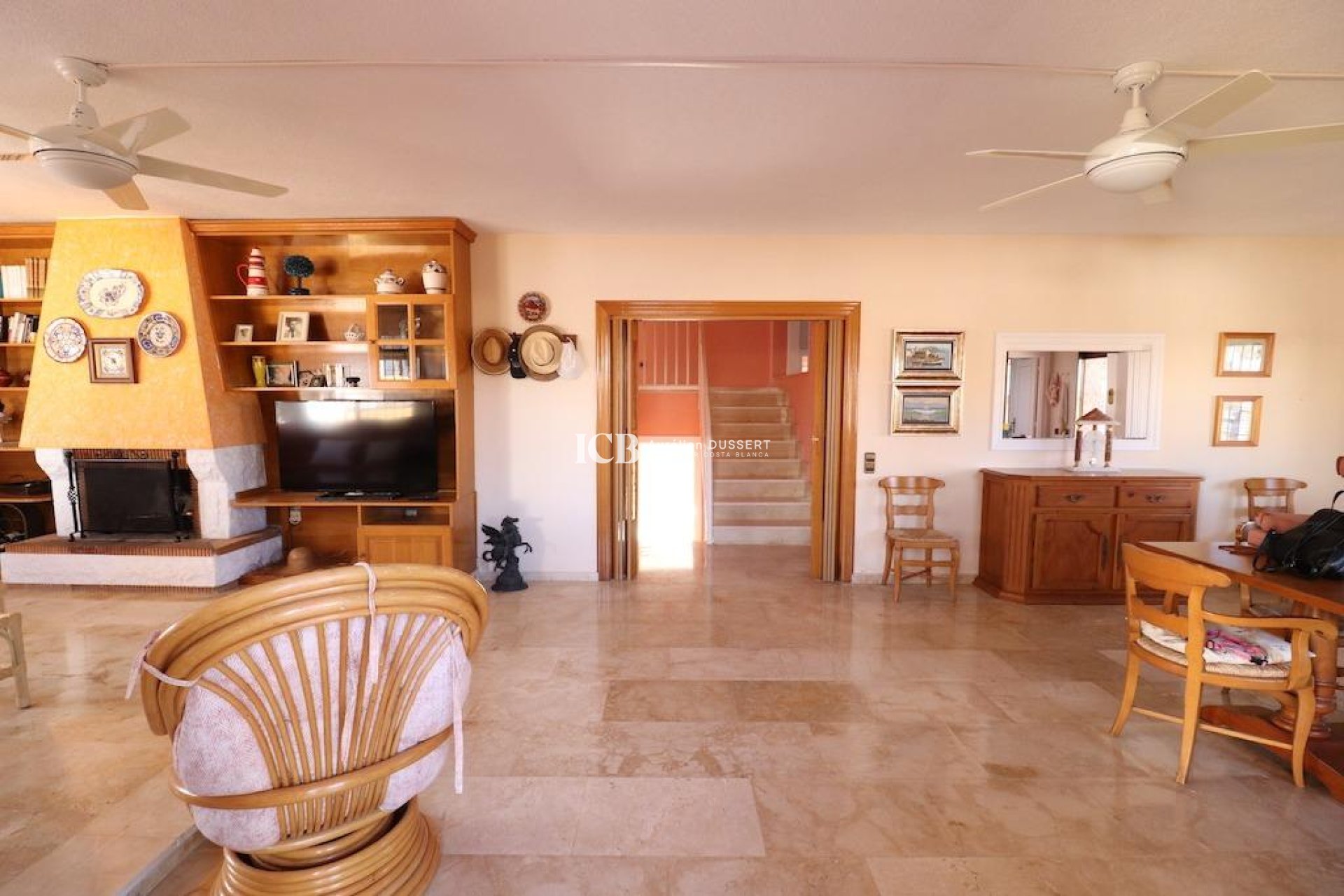 Reventa - Casa independiente -
Orihuela Costa - MUY CERCA DE LA PLAYA