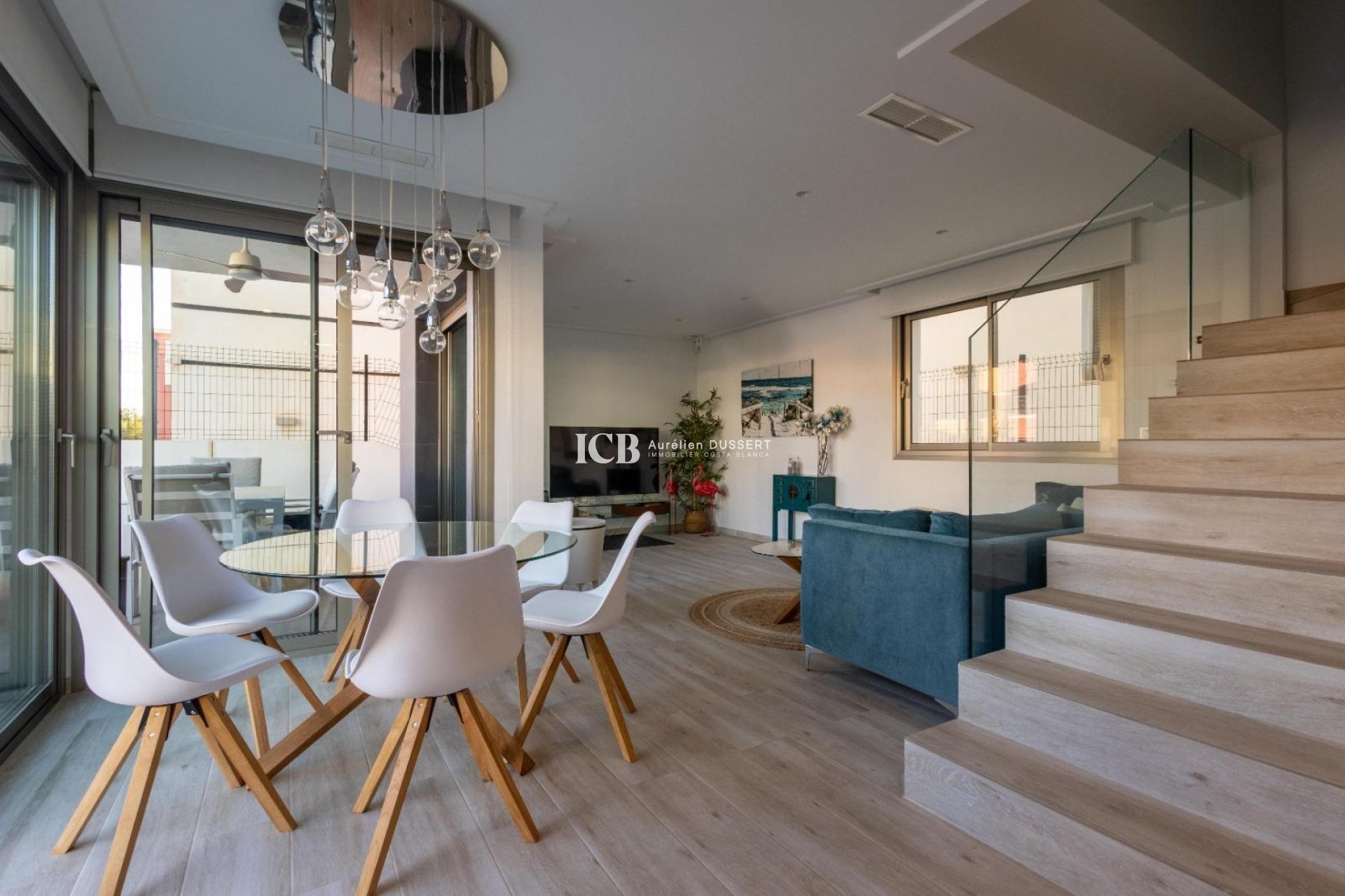 Reventa - Casa independiente -
Orihuela Costa - PAU 26