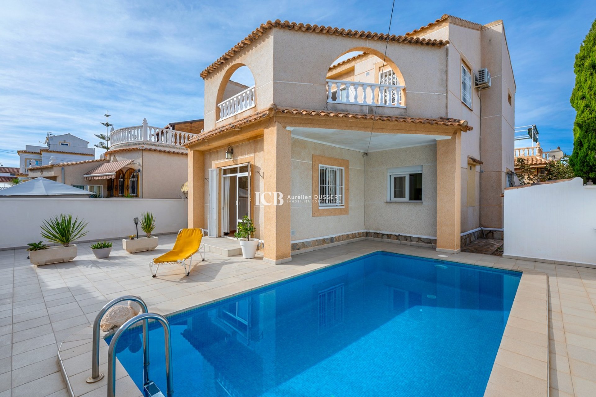 Reventa - Casa independiente -
Orihuela Costa - Playa Flamenca